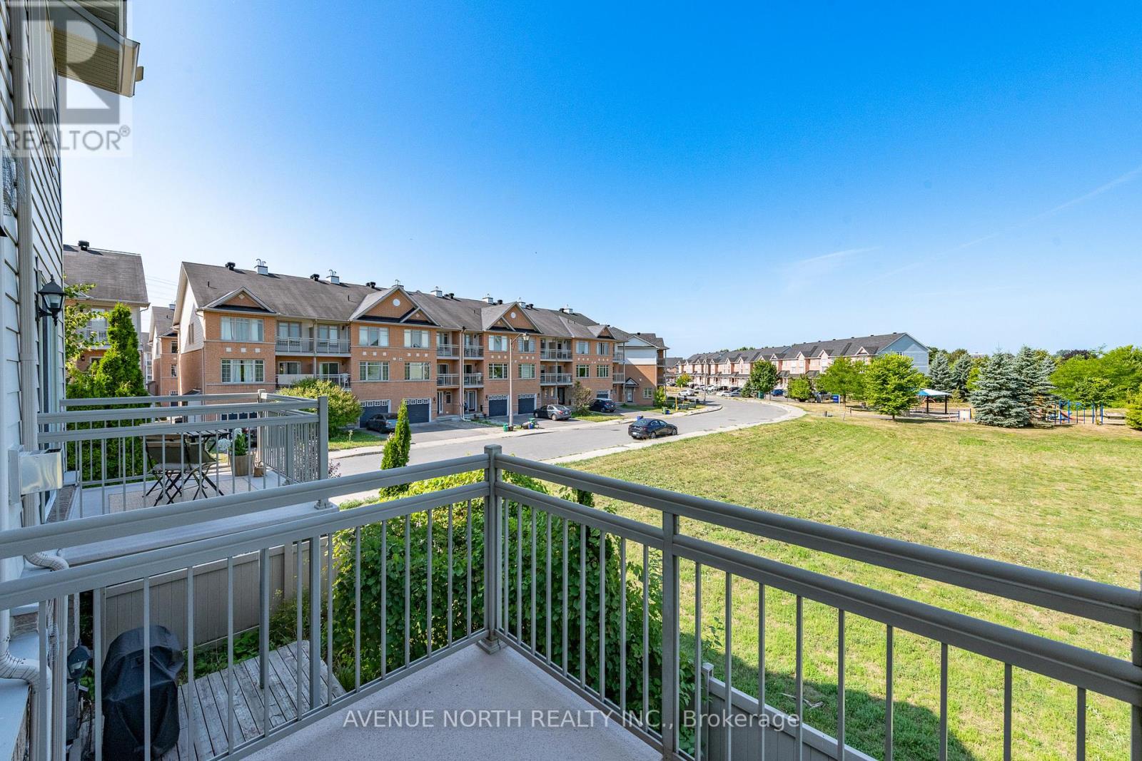 Photo 20 of 283 Stroget Private, Ottawa ON