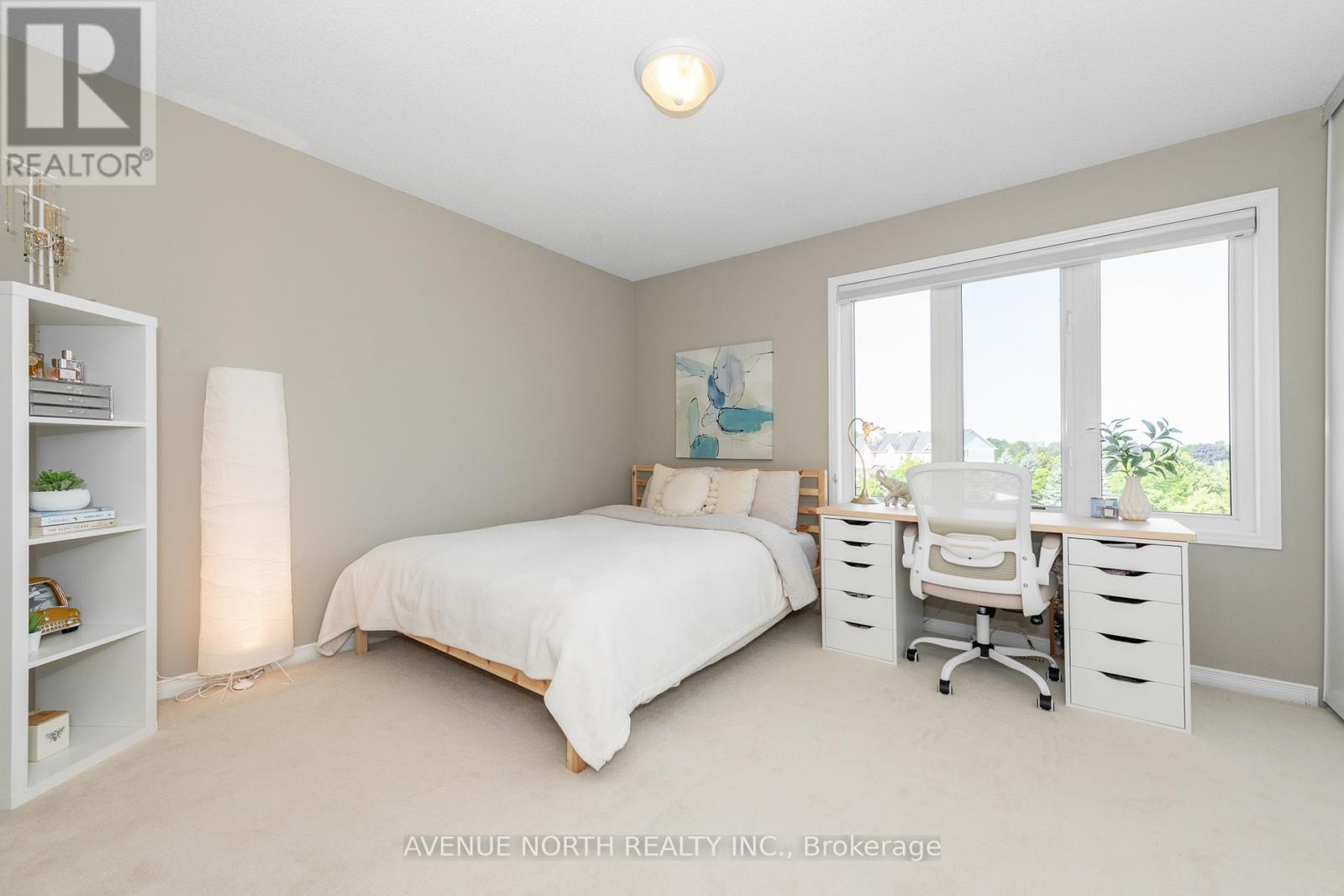 Photo 8 of 283 Stroget Private, Ottawa ON