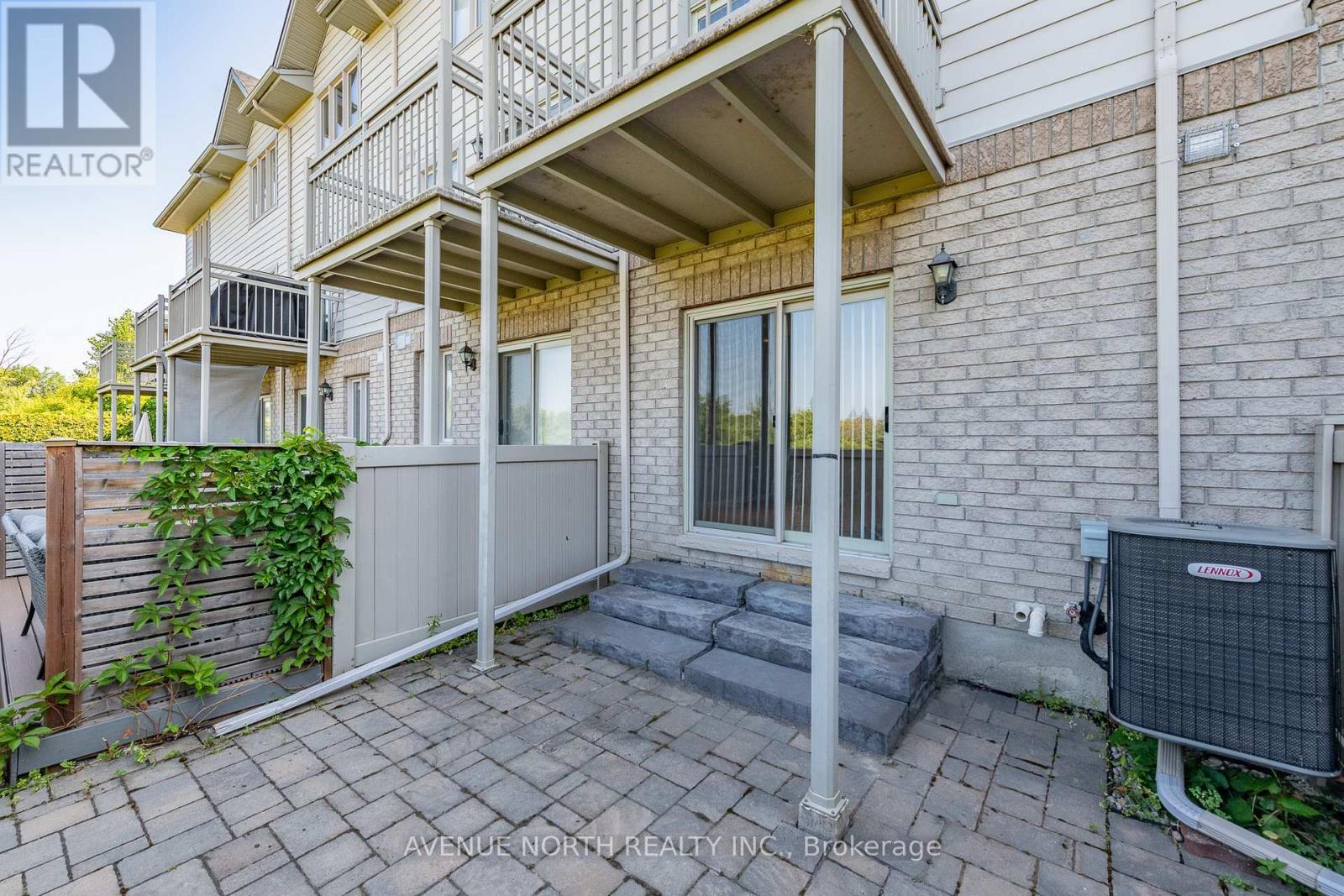 Photo 25 of 283 Stroget Private, Ottawa ON