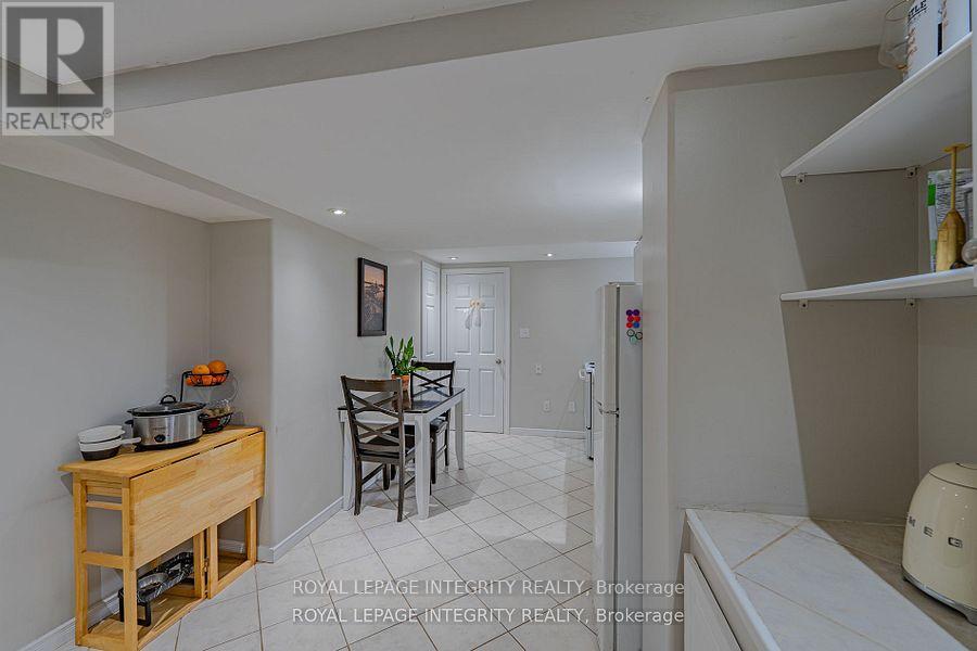 Photo 30 of 1695 Gage Crescent N, Ottawa ON