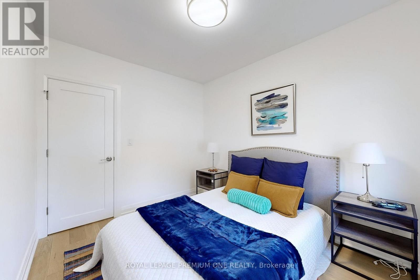 Photo 12 of 106 Cameron Avenue, Toronto ON
