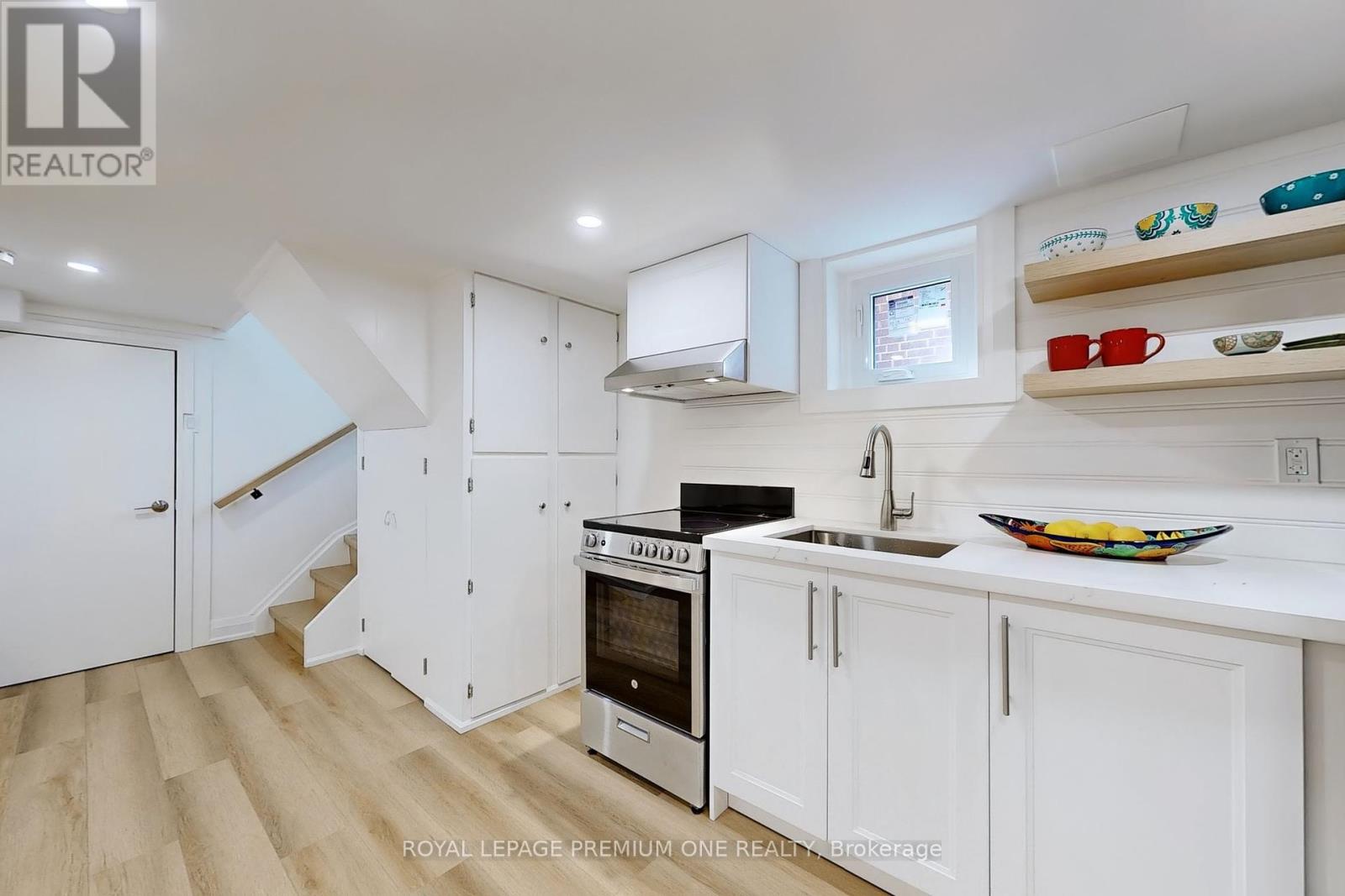 Photo 16 of 106 Cameron Avenue, Toronto ON