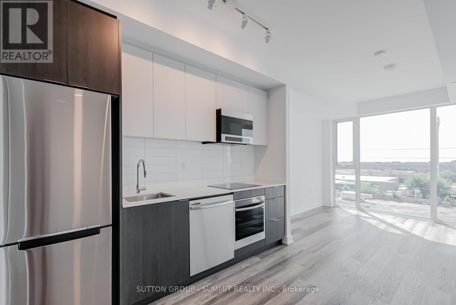 Photo 13 of 510 6 Chartwell Road, Toronto ON