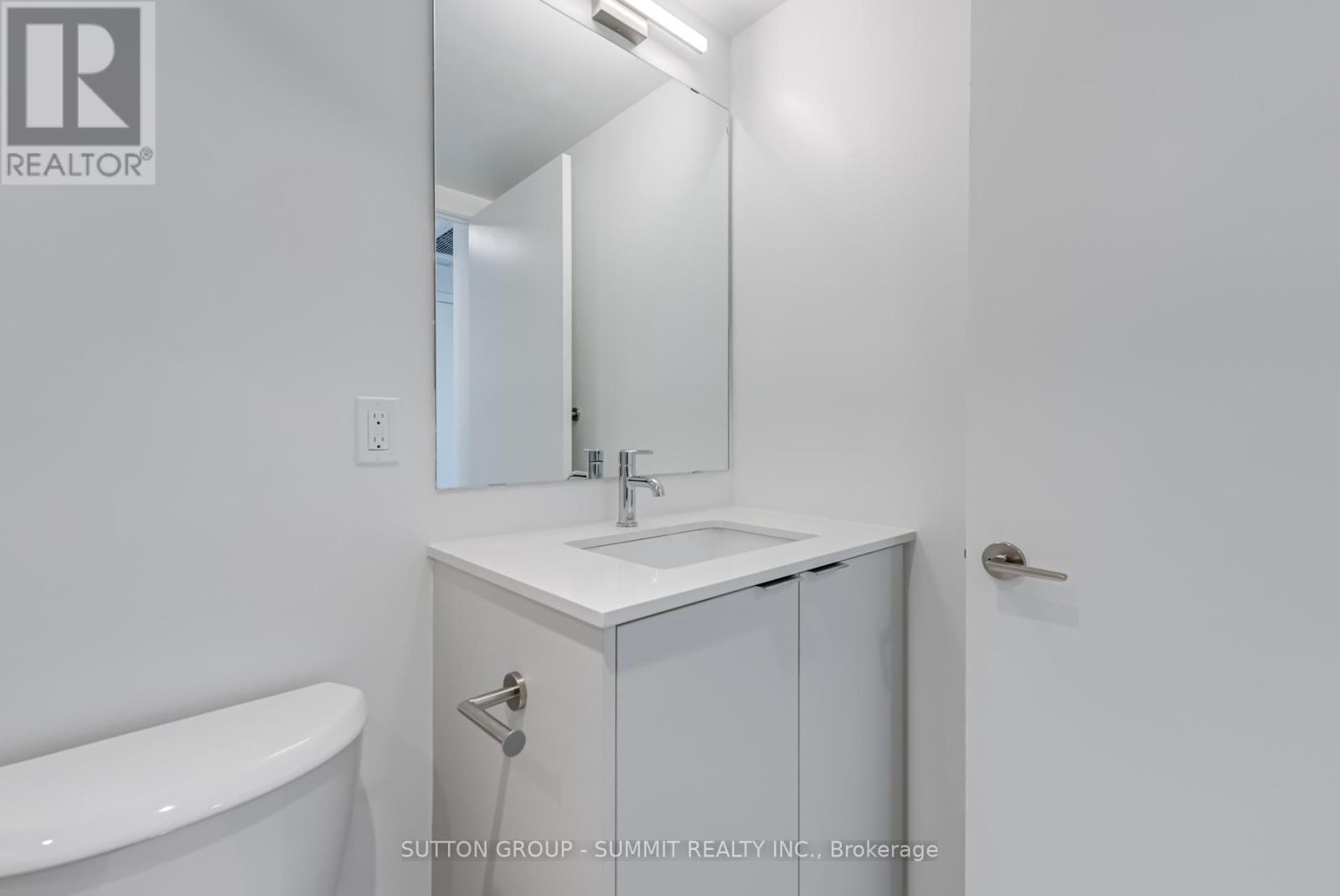 Photo 15 of 510 6 Chartwell Road, Toronto ON