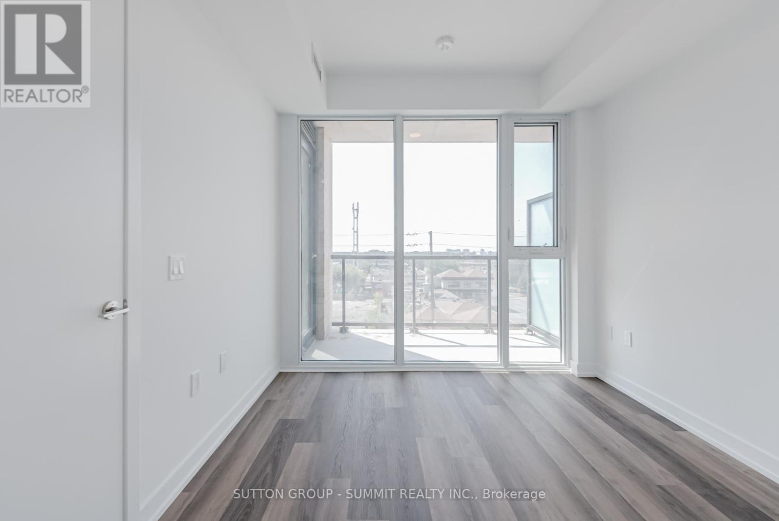 Photo 12 of 510 6 Chartwell Road, Toronto ON