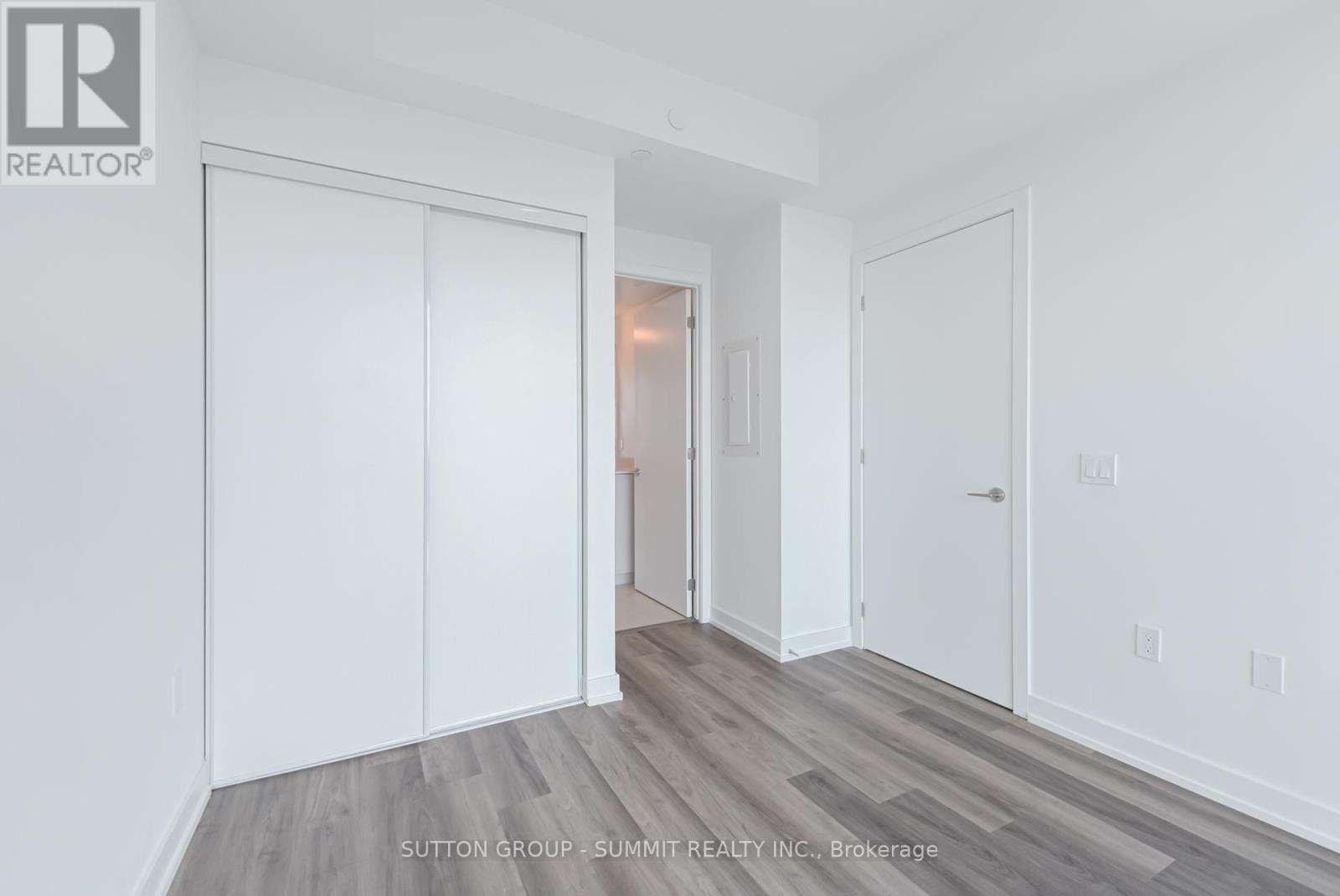 Photo 4 of 510 6 Chartwell Road, Toronto ON