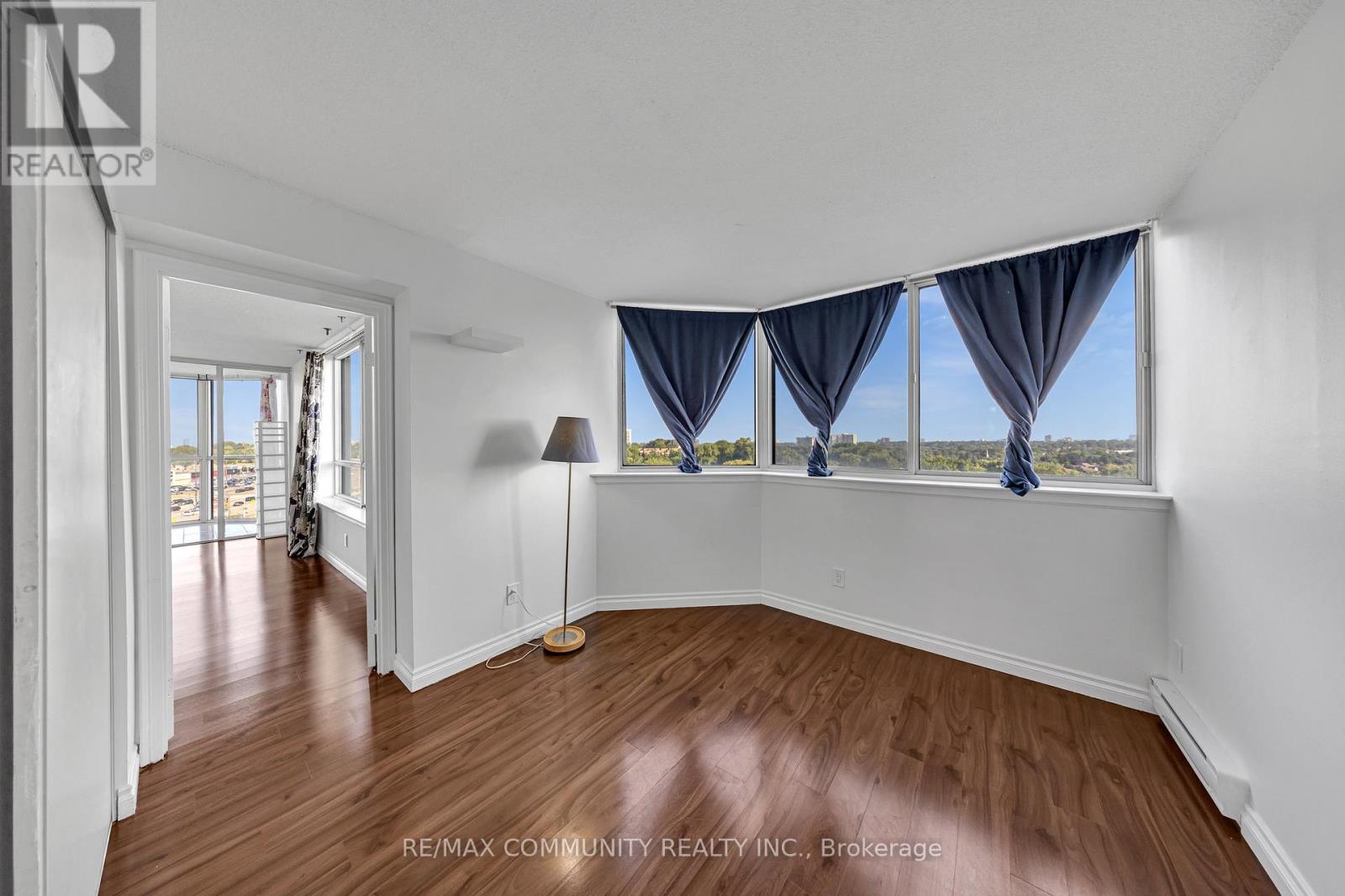 Photo 19 of 908 1360 Rathburn Road E, Mississauga ON