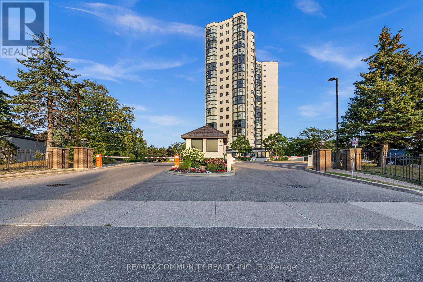 Photo 28 of 908 1360 Rathburn Road E, Mississauga ON