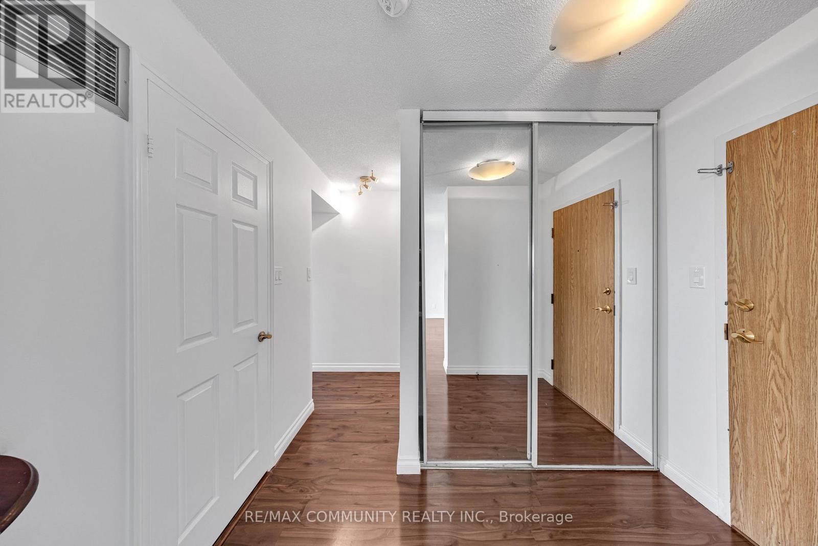 Photo 23 of 908 1360 Rathburn Road E, Mississauga ON