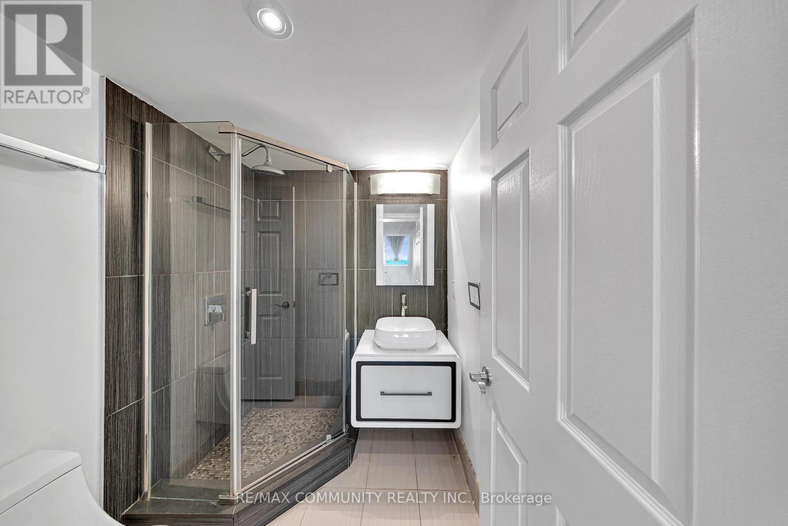 Photo 25 of 908 1360 Rathburn Road E, Mississauga ON