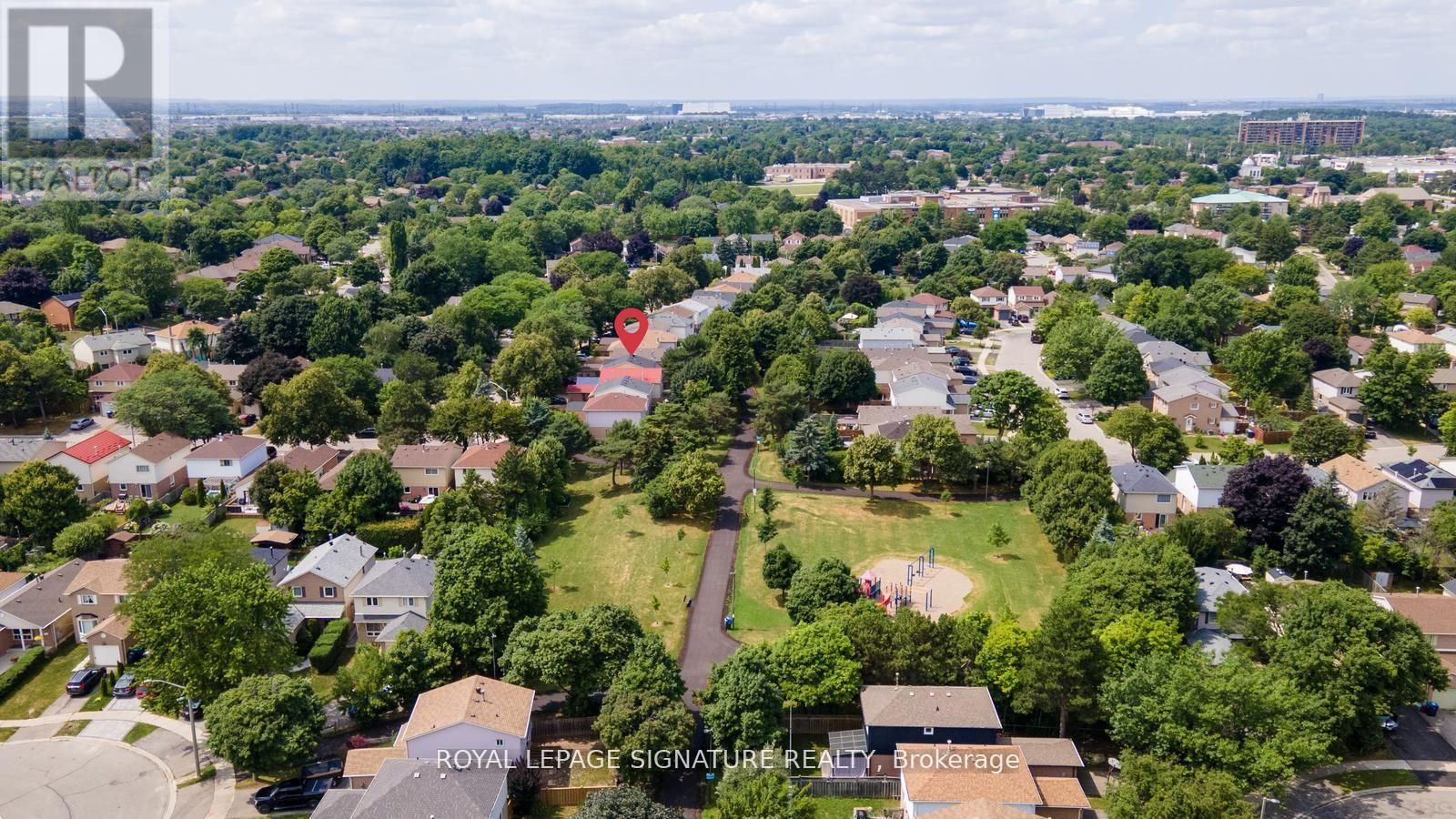 Photo 26 of 6441 Colebrook Crescent, Mississauga ON