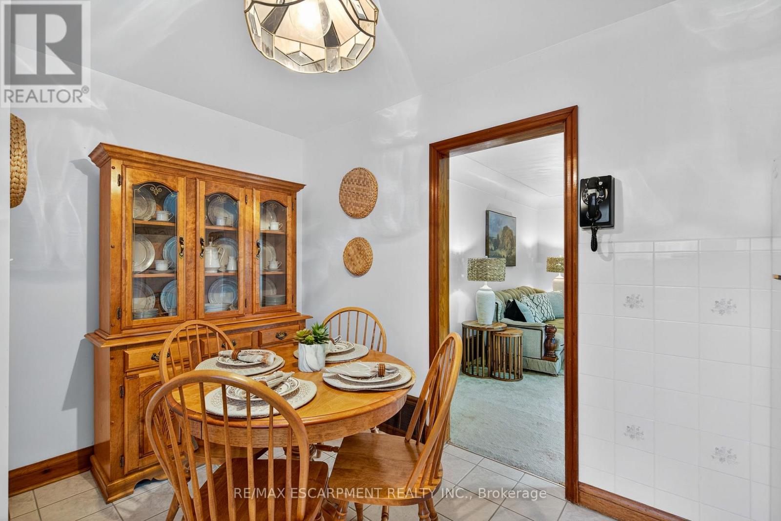 Photo 14 of 961 Danforth Avenue, Burlington ON