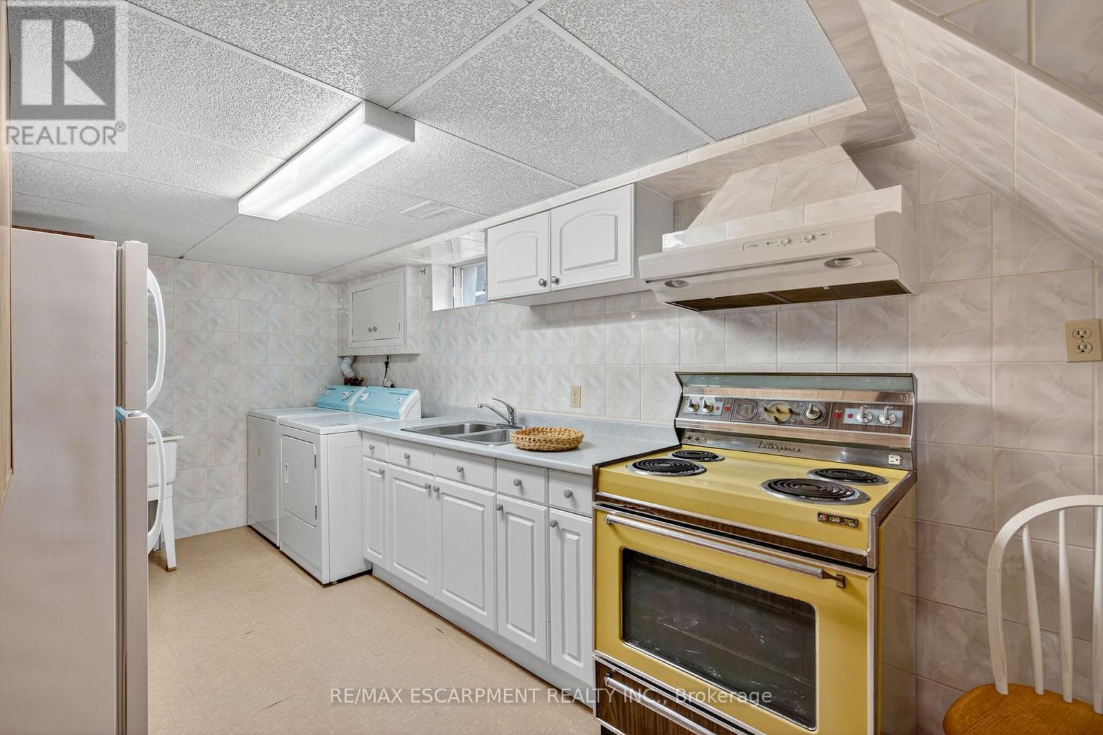 Photo 27 of 961 Danforth Avenue, Burlington ON