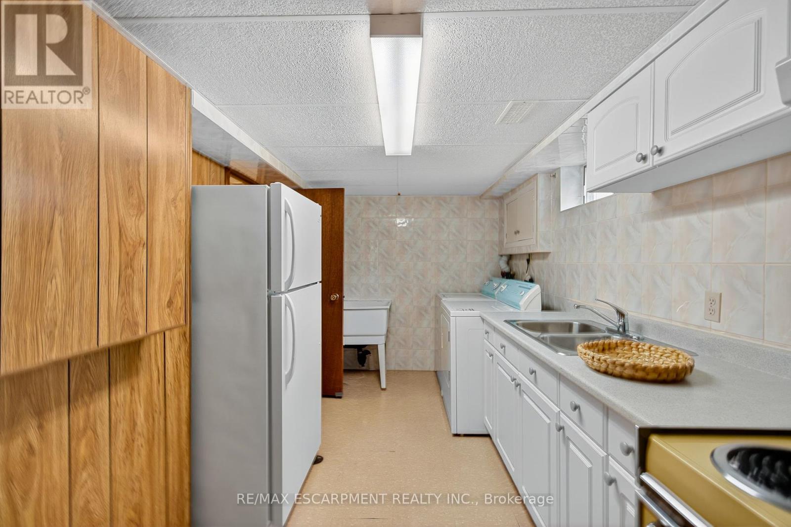 Photo 28 of 961 Danforth Avenue, Burlington ON