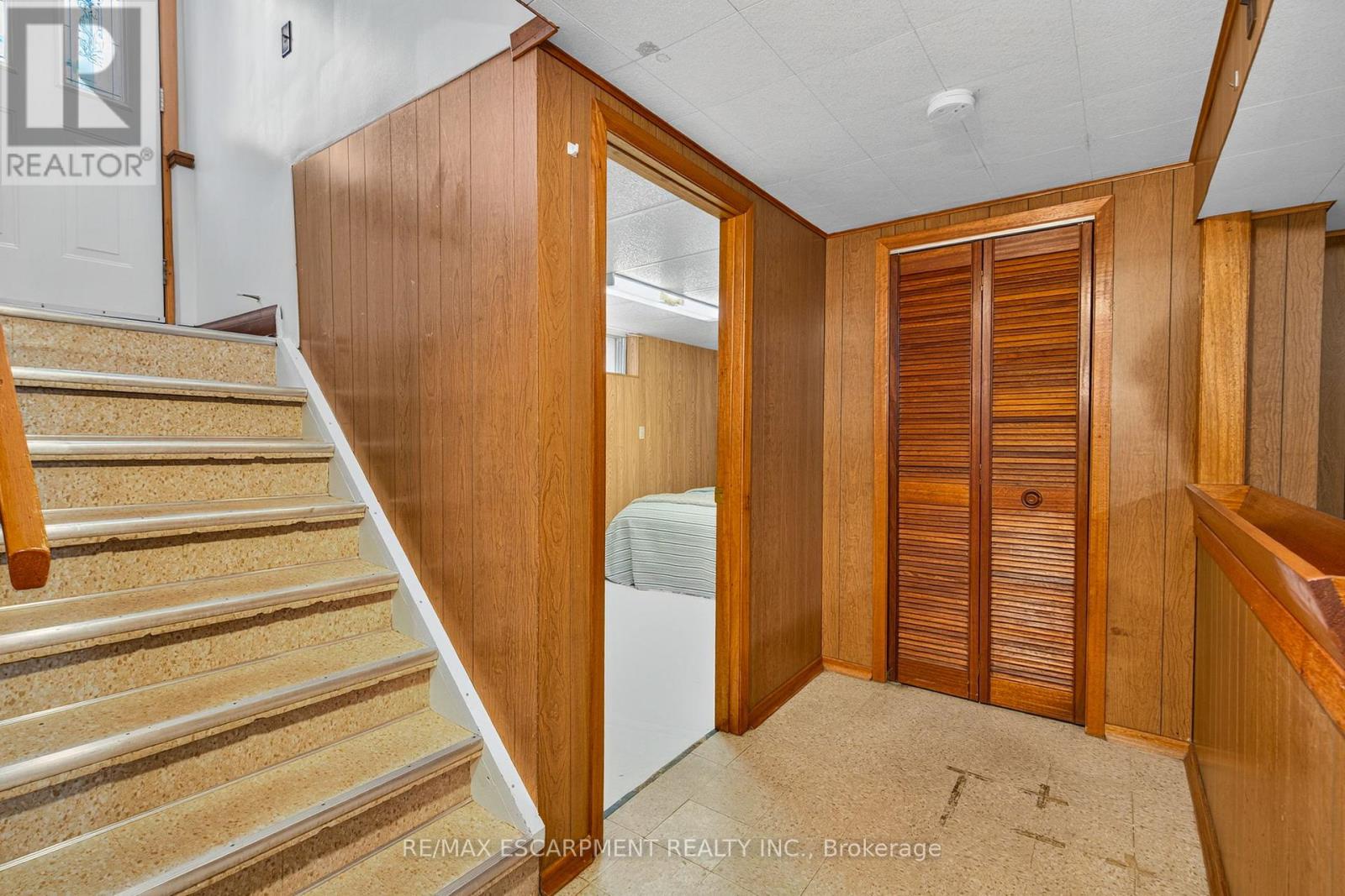 Photo 29 of 961 Danforth Avenue, Burlington ON