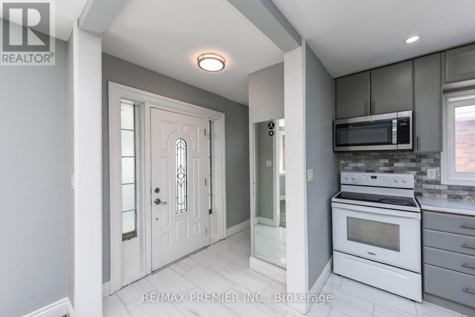 Photo 26 of 23 Rectory Road, Toronto ON