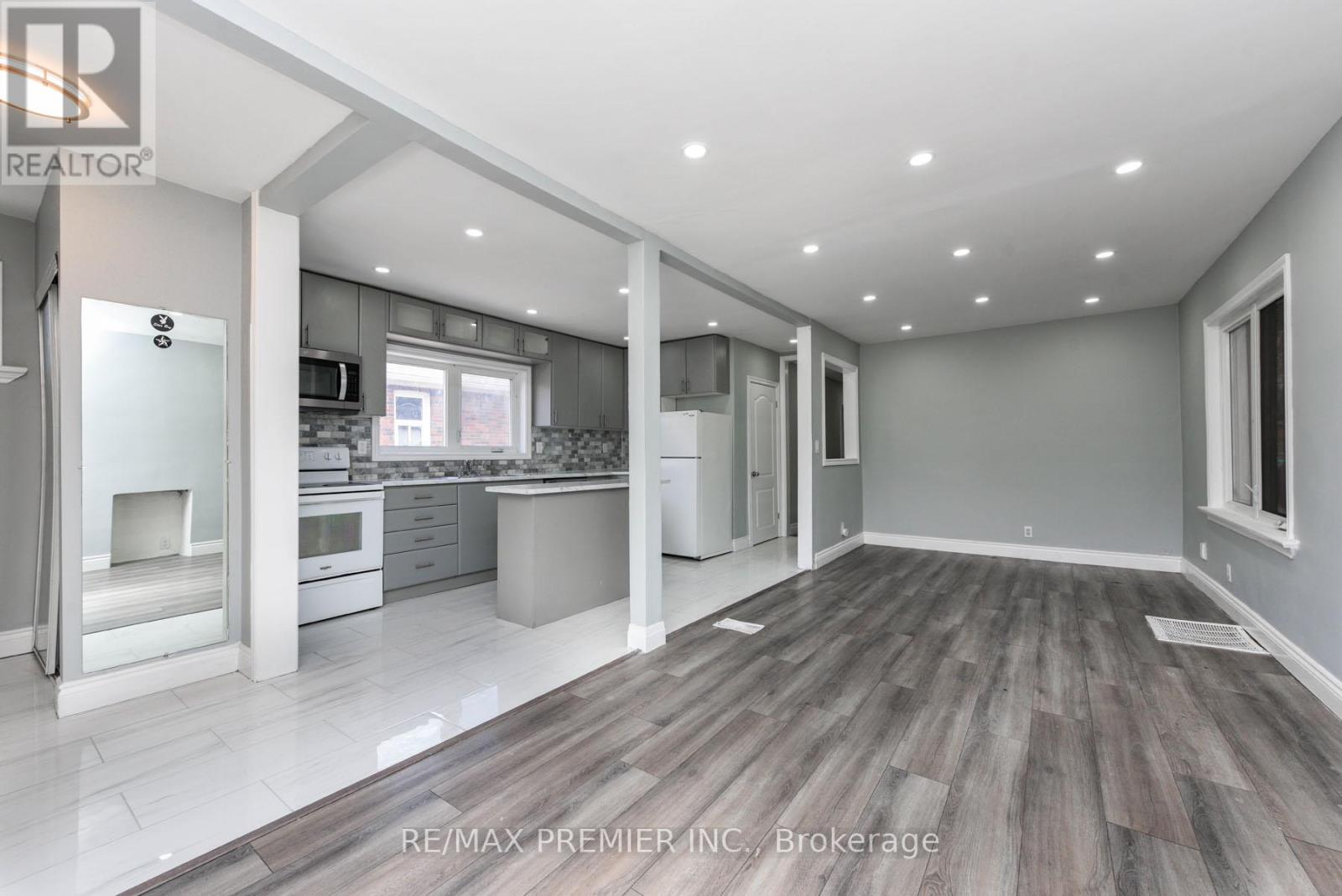 Photo 30 of 23 Rectory Road, Toronto ON