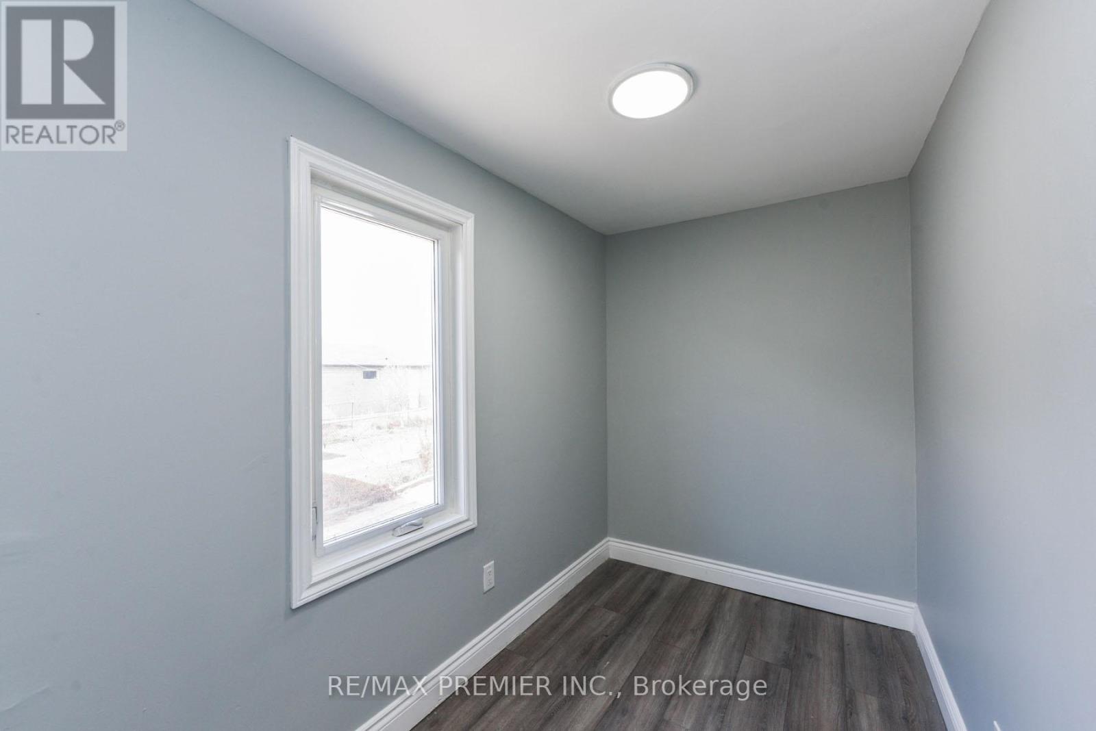 Photo 8 of 23 Rectory Road, Toronto ON