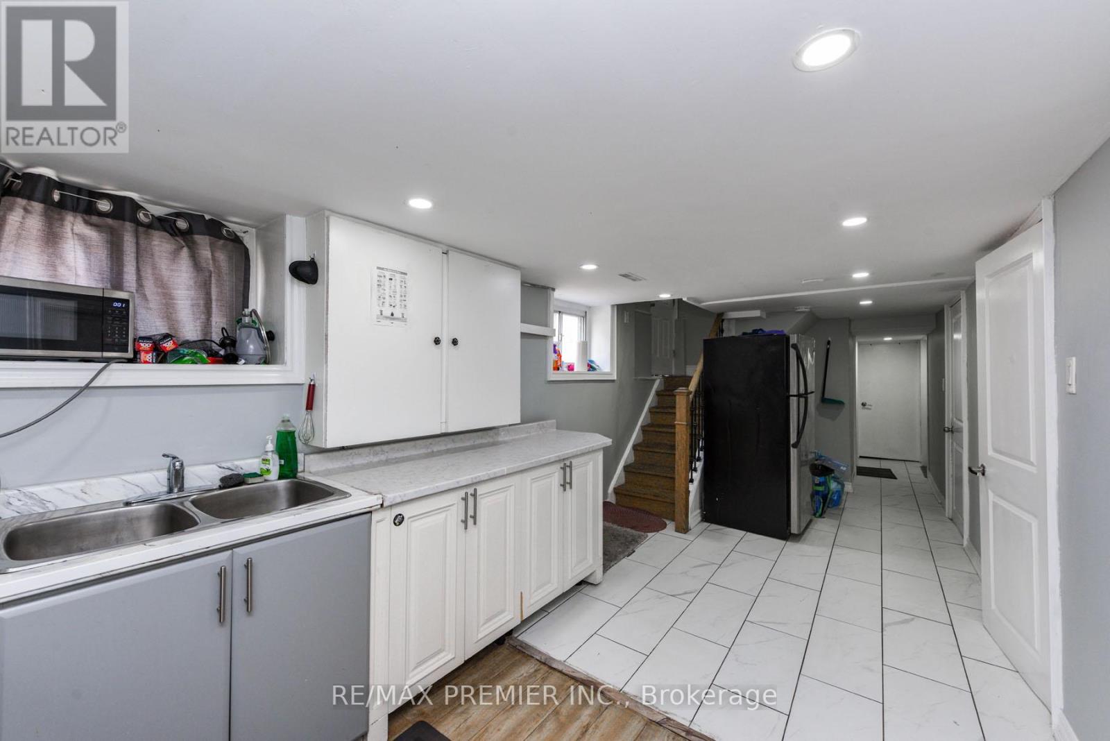 Photo 1 of 23 Rectory Road, Toronto ON