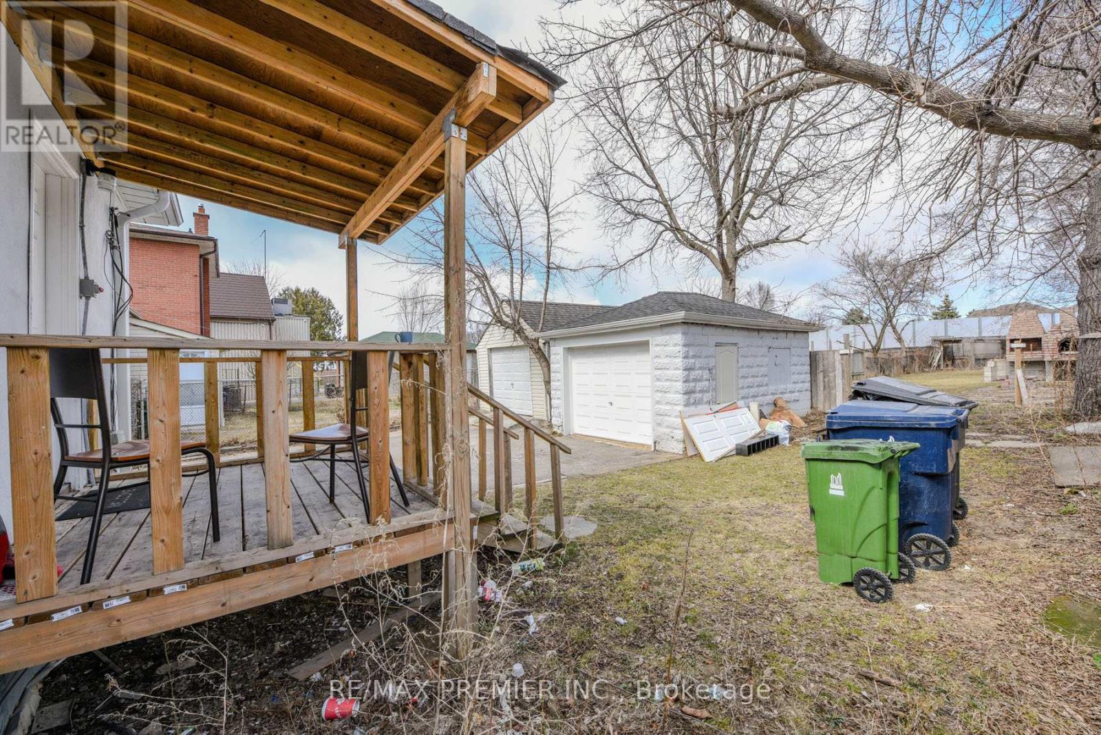 Photo 9 of 23 Rectory Road, Toronto ON