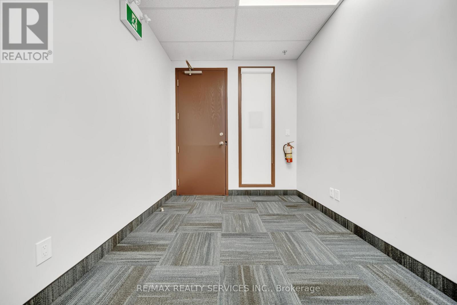 Photo 3 of 204 6660 Kennedy Road, Mississauga ON