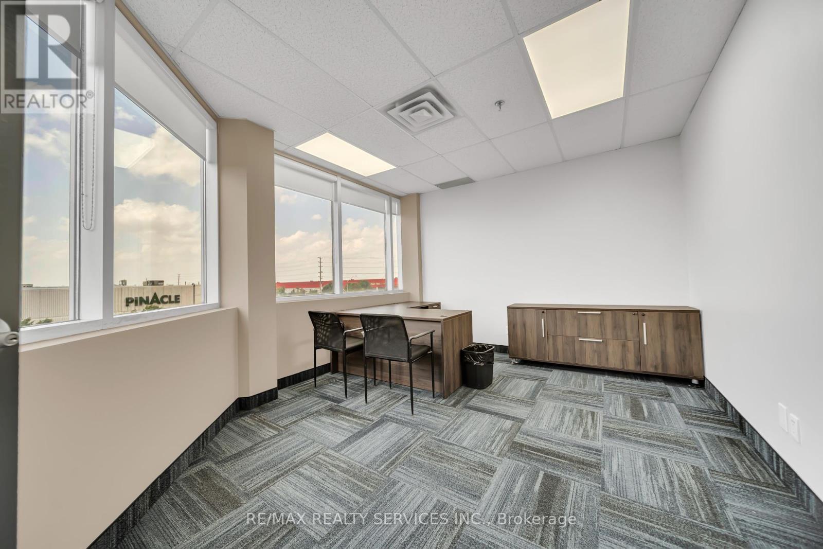Photo 12 of 204 6660 Kennedy Road, Mississauga ON