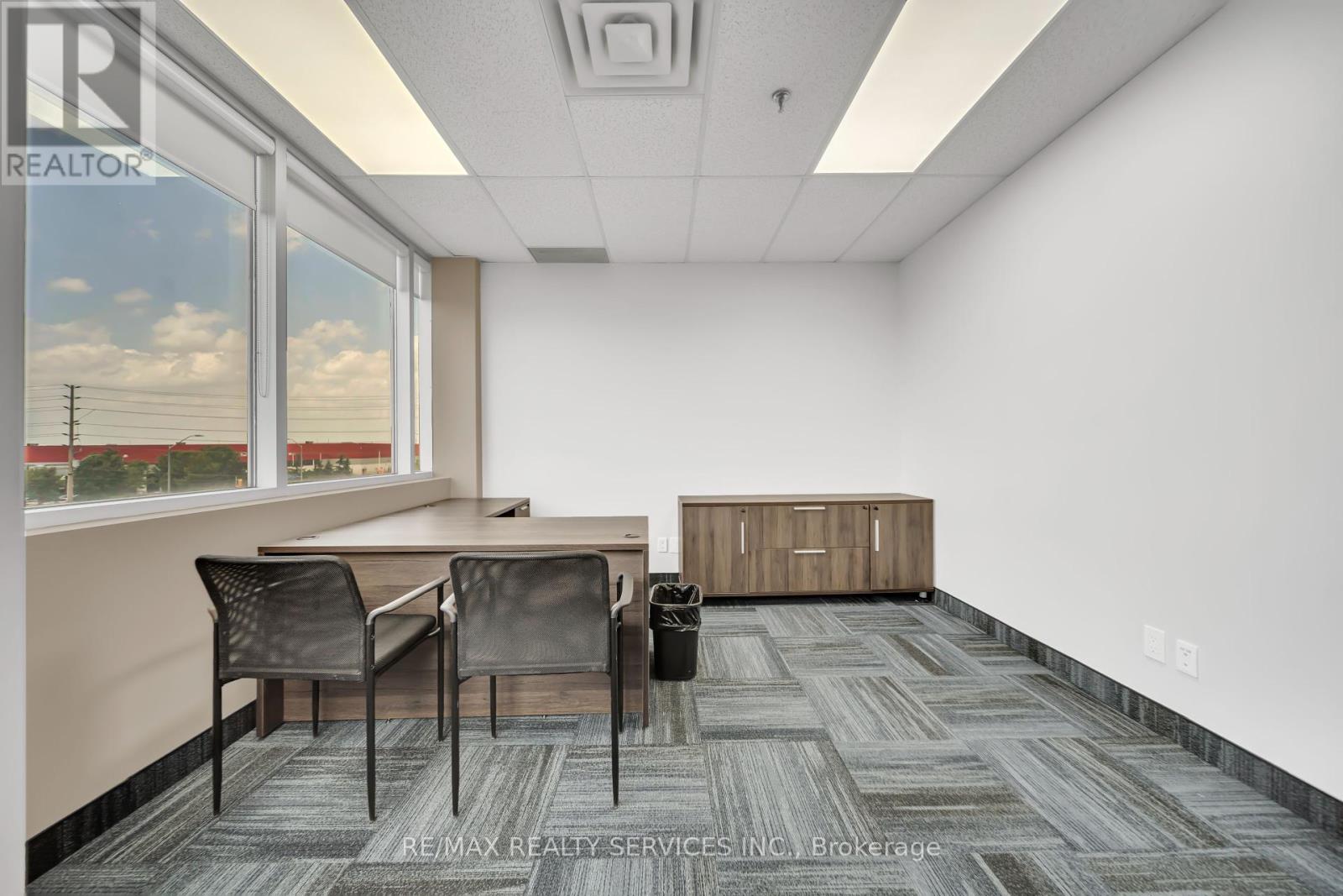 Photo 16 of 204 6660 Kennedy Road, Mississauga ON