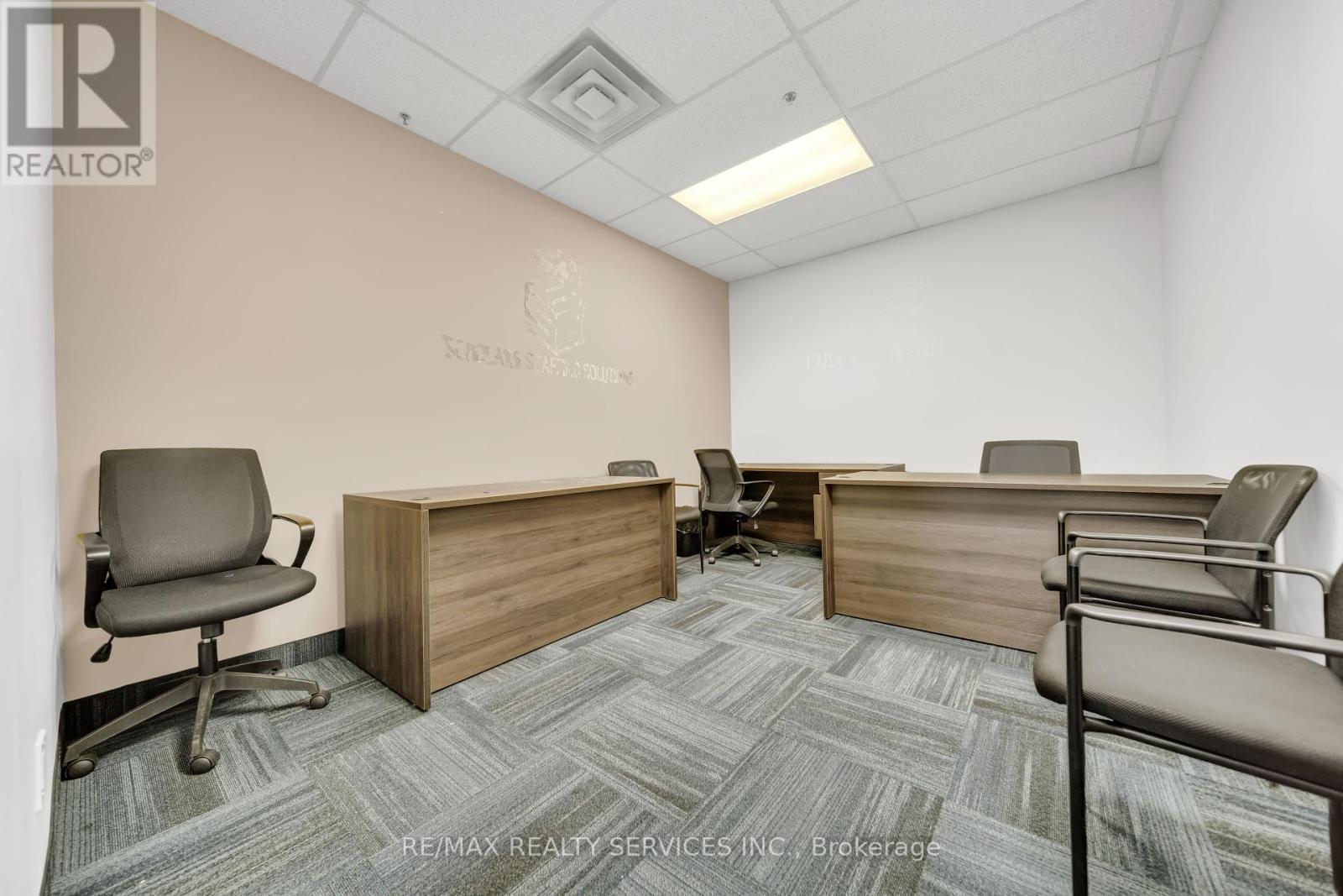 Photo 19 of 204 6660 Kennedy Road, Mississauga ON