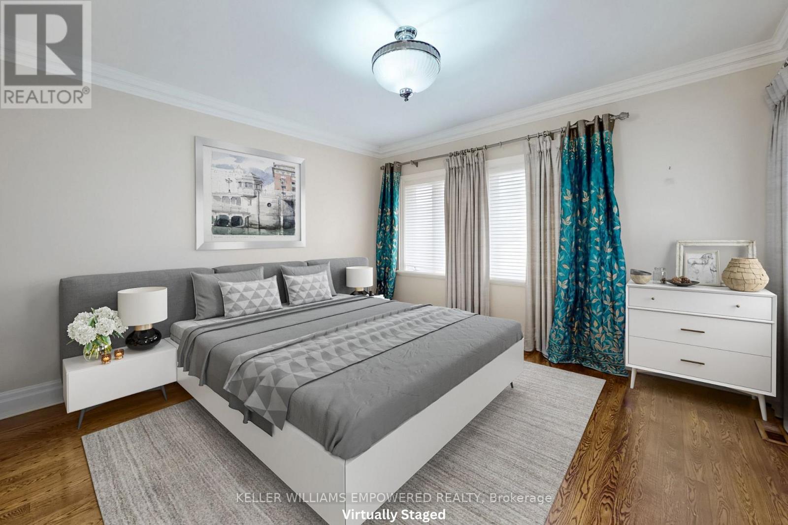Photo 4 of 90 Humberview Drive, Vaughan ON