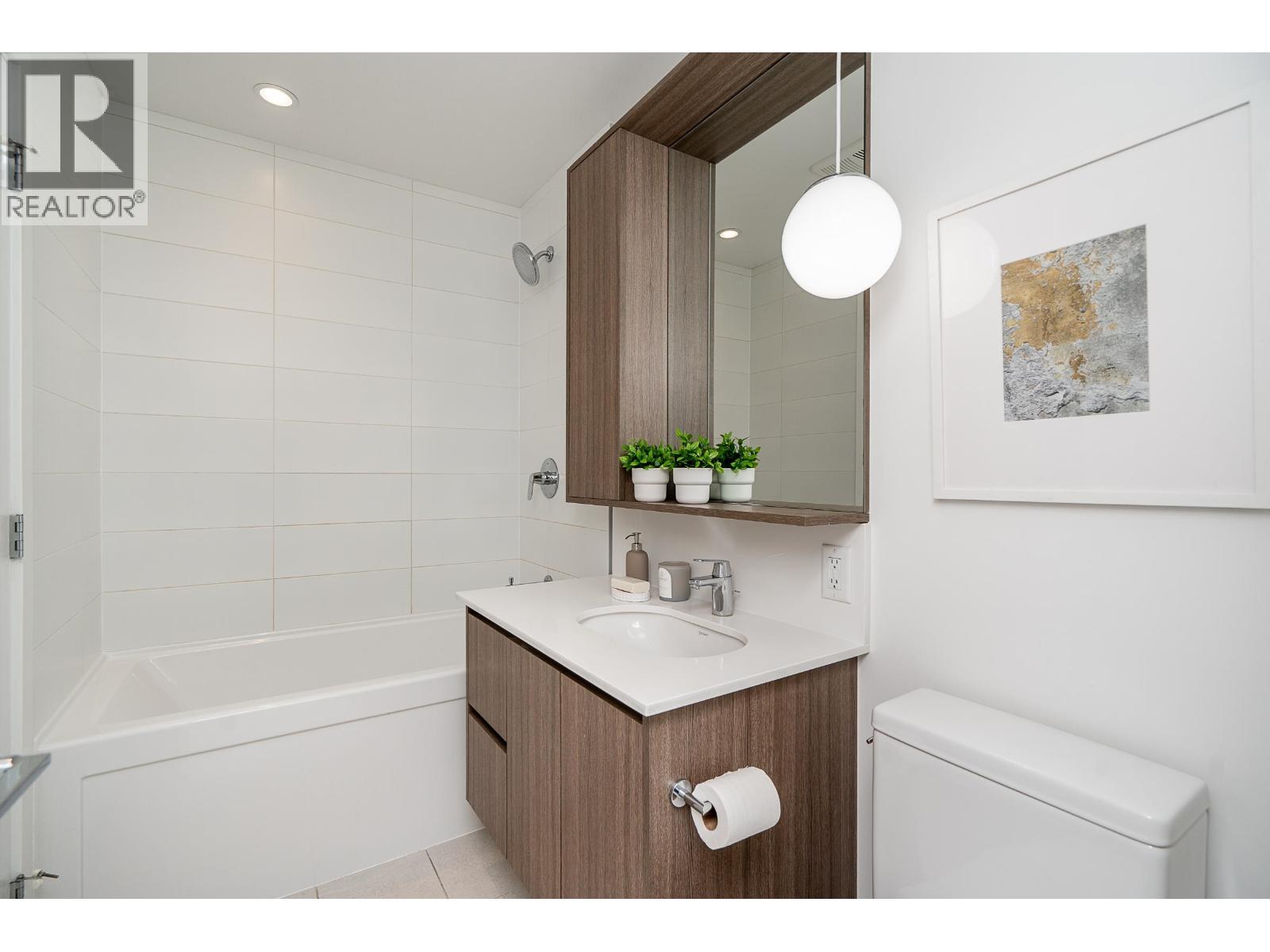 Photo 19 of 401 516 Foster Avenue, Coquitlam BC