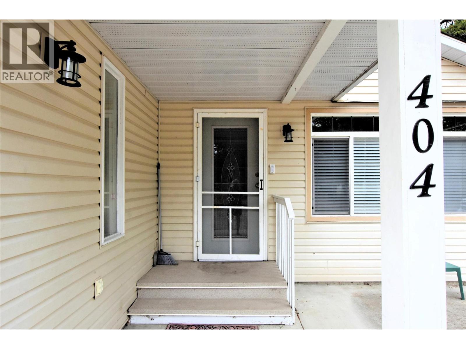  404 Hummingbird Avenue, Vernon