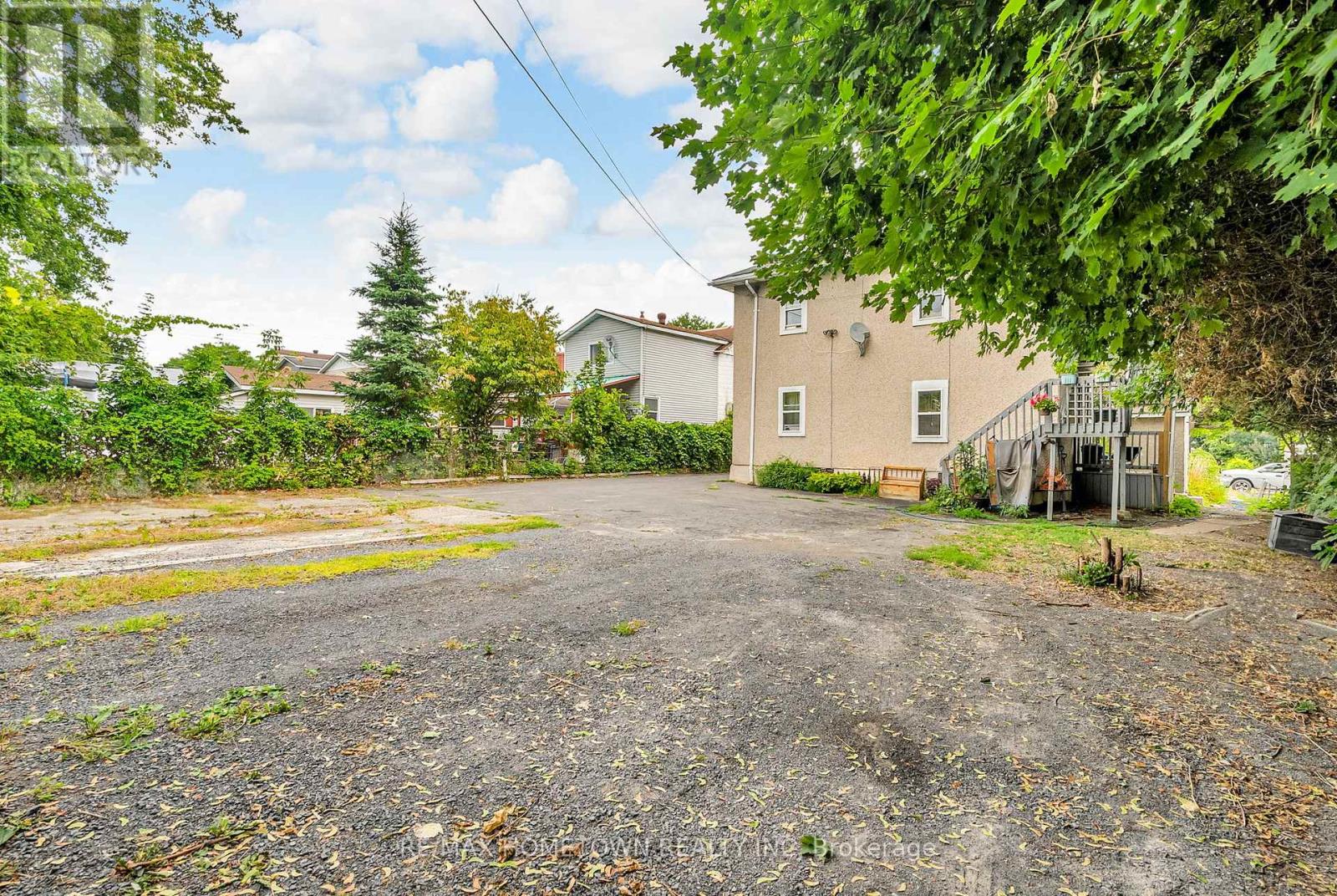 Photo 3 of 3 Leonia Street, Cornwall ON