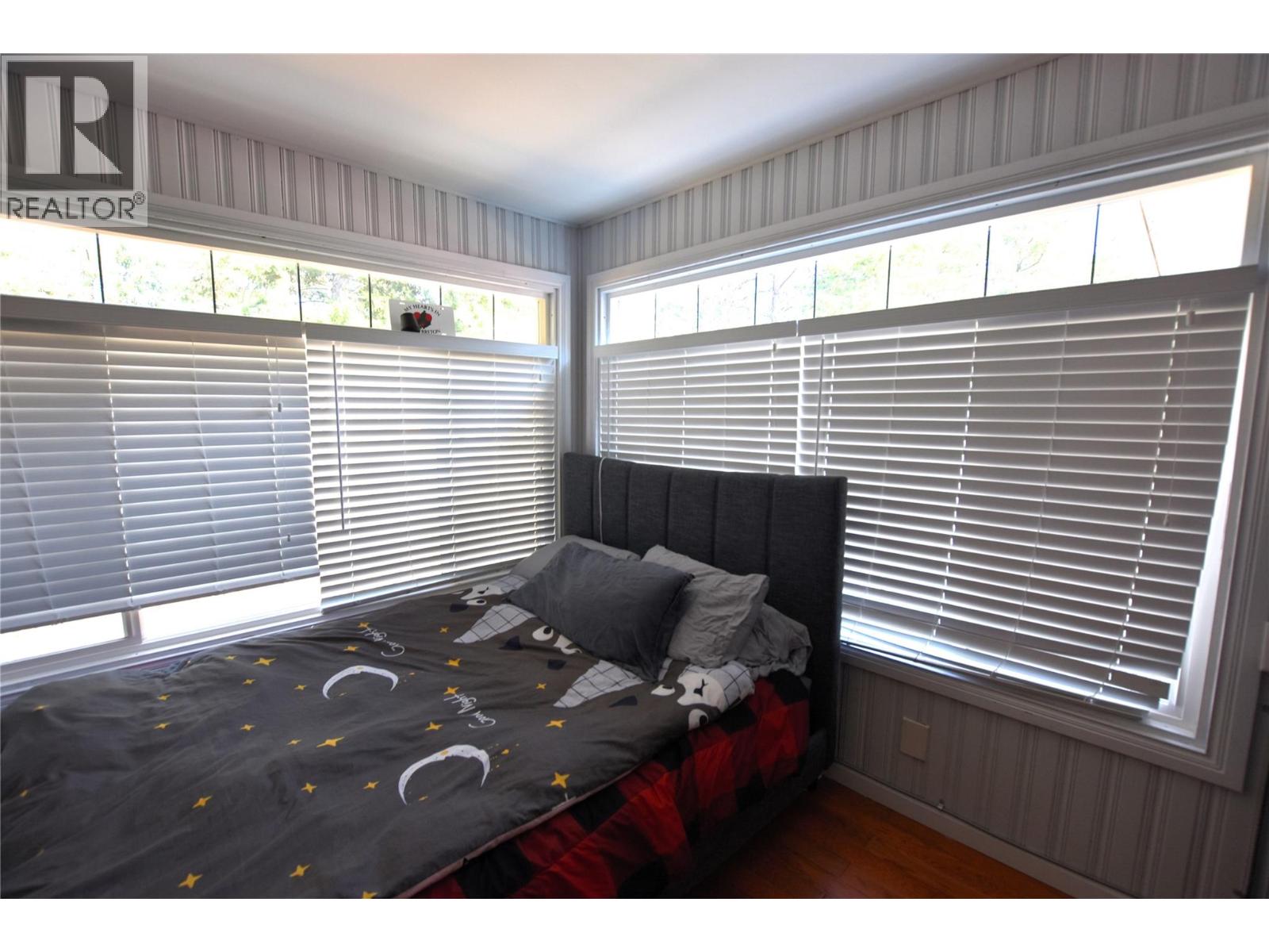  404 Hummingbird Avenue, Vernon