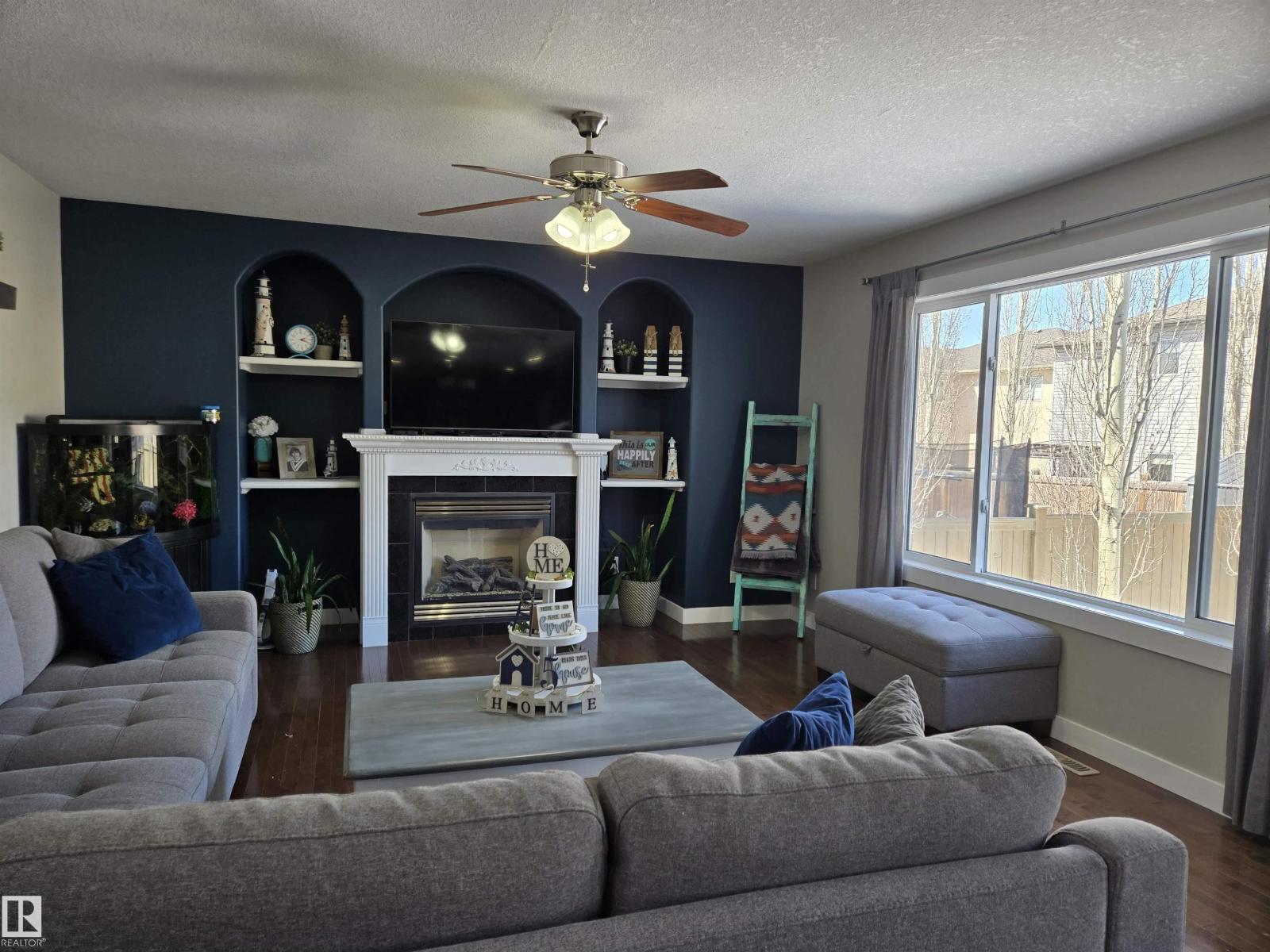 Photo 9 of 6002 55 Av, Beaumont AB