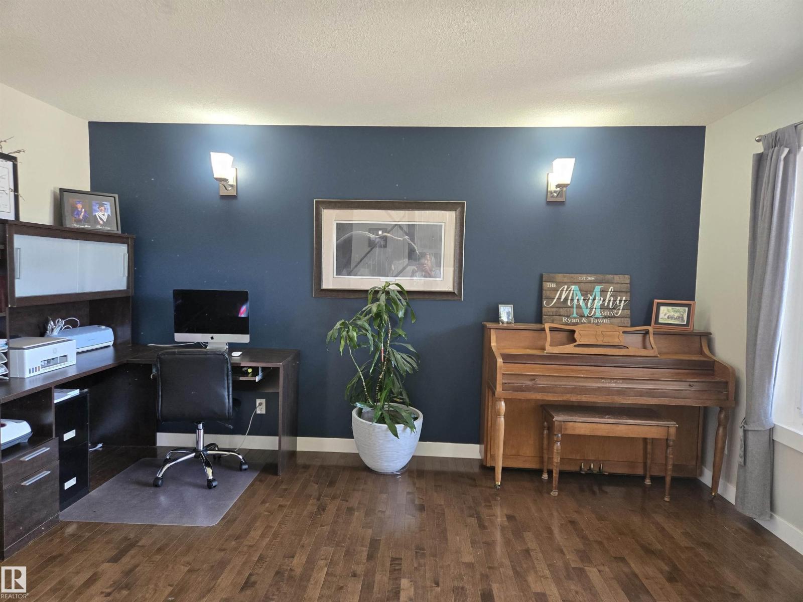 Photo 13 of 6002 55 Av, Beaumont AB