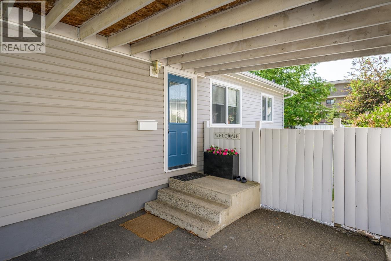 Photo 3 of 1373 Genevieve Crescent, Prince George BC