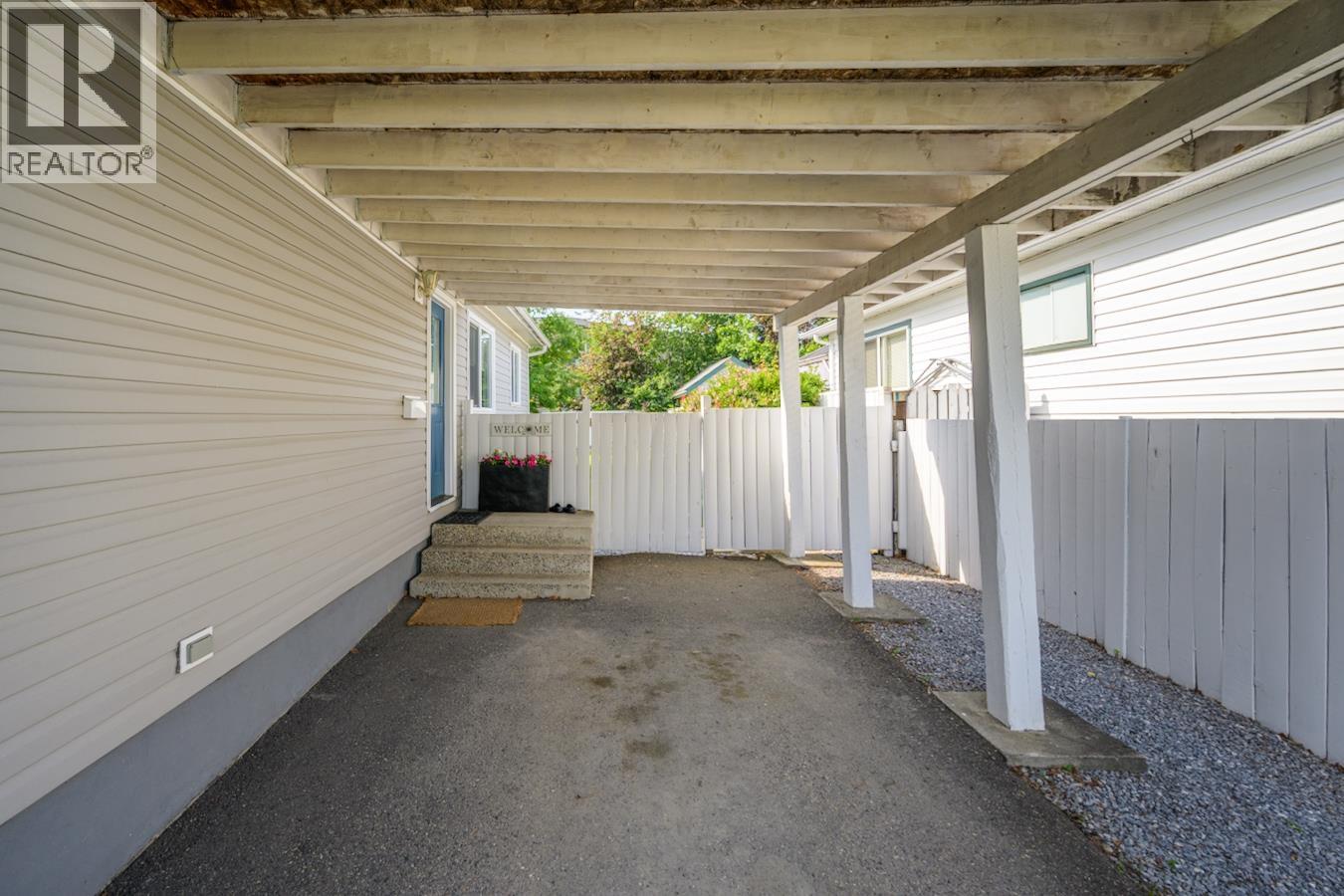 Photo 2 of 1373 Genevieve Crescent, Prince George BC