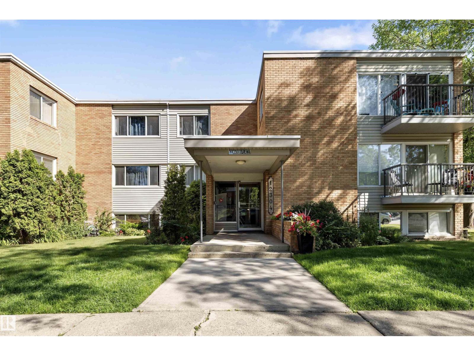 Photo 1 of 11 12304 103 Av Nw, Edmonton AB