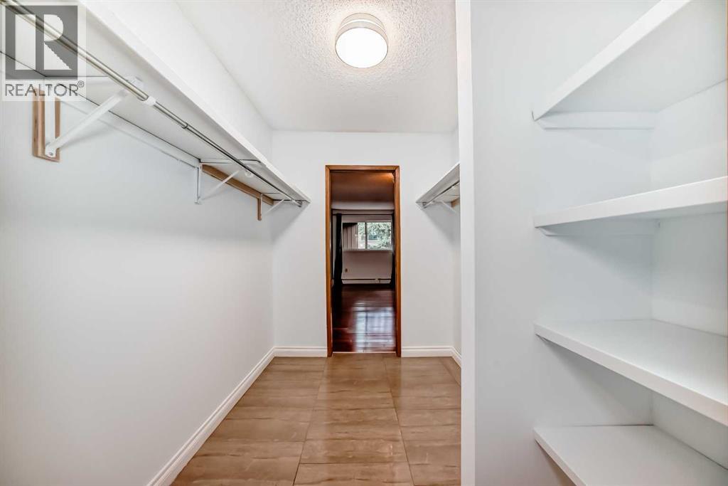 Single Family House for Sale in    Avenue SW Kelvin Grove Calgary 