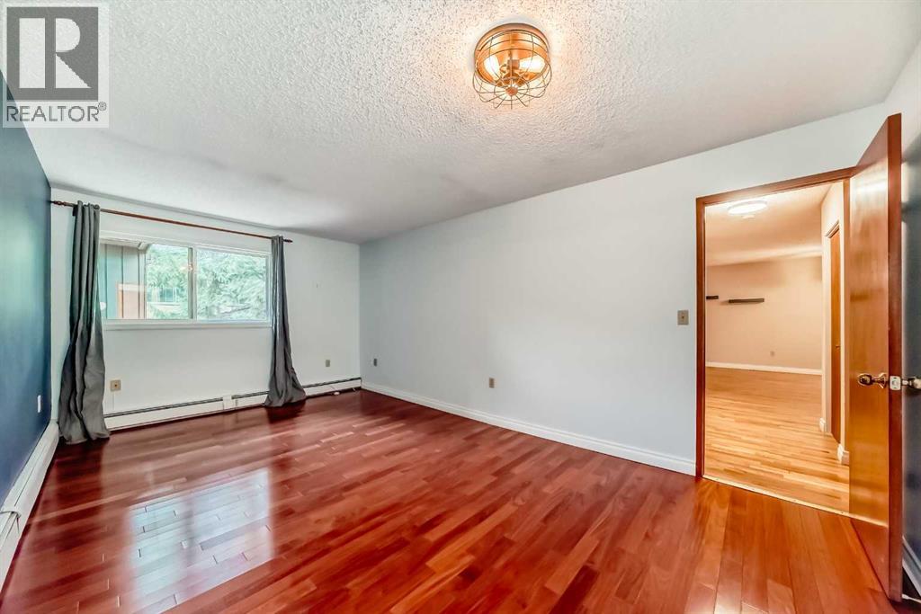 Single Family House for Sale in    Avenue SW Kelvin Grove Calgary 