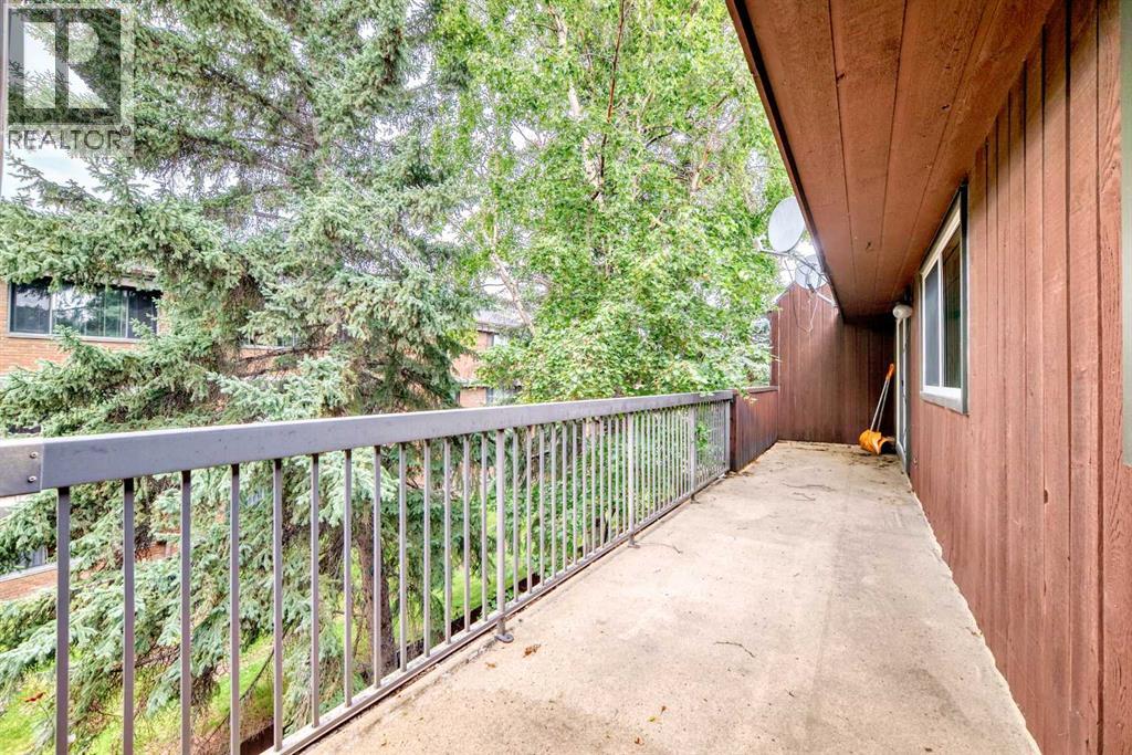 Single Family House for Sale in    Avenue SW Kelvin Grove Calgary 