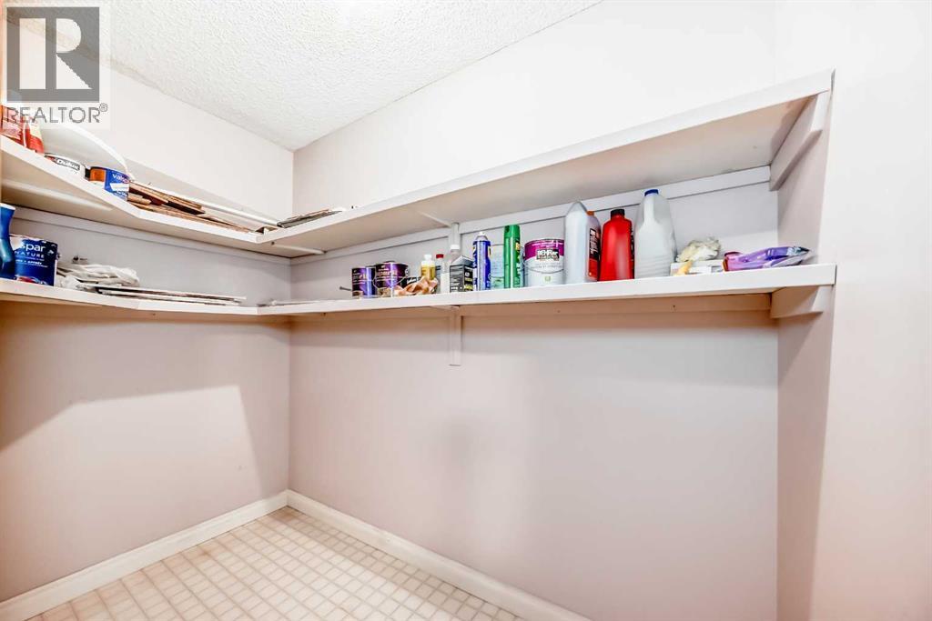 Single Family House for Sale in    Avenue SW Kelvin Grove Calgary 