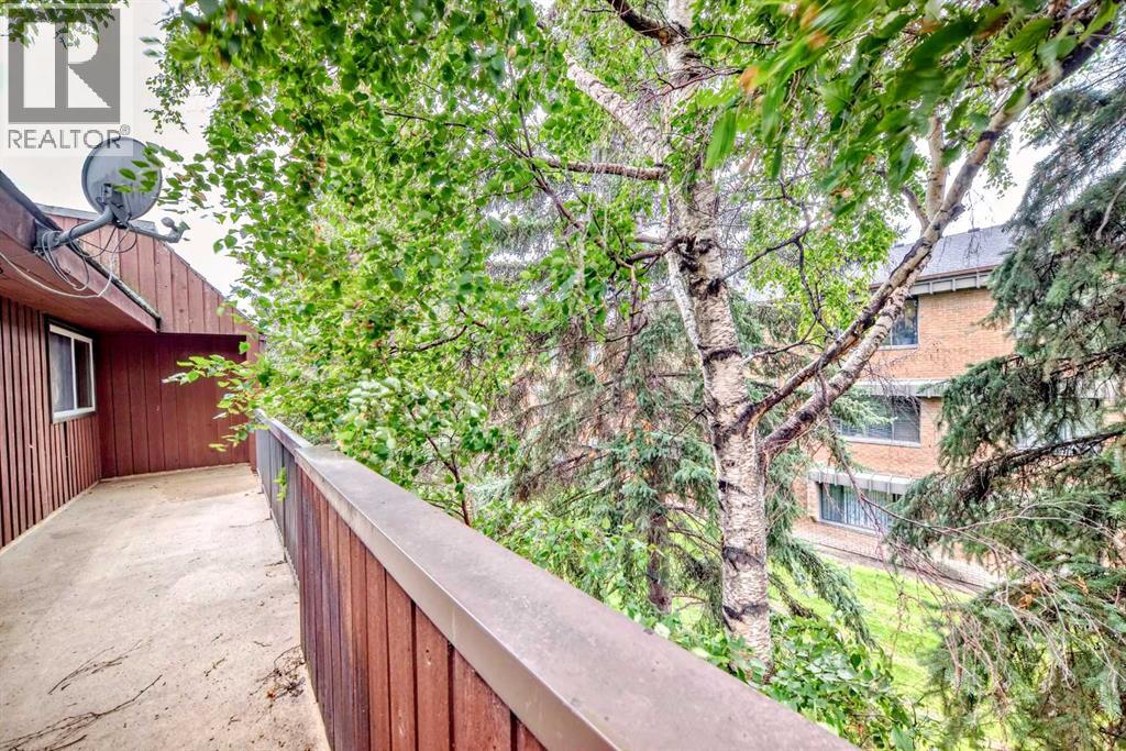 Single Family House for Sale in    Avenue SW Kelvin Grove Calgary 