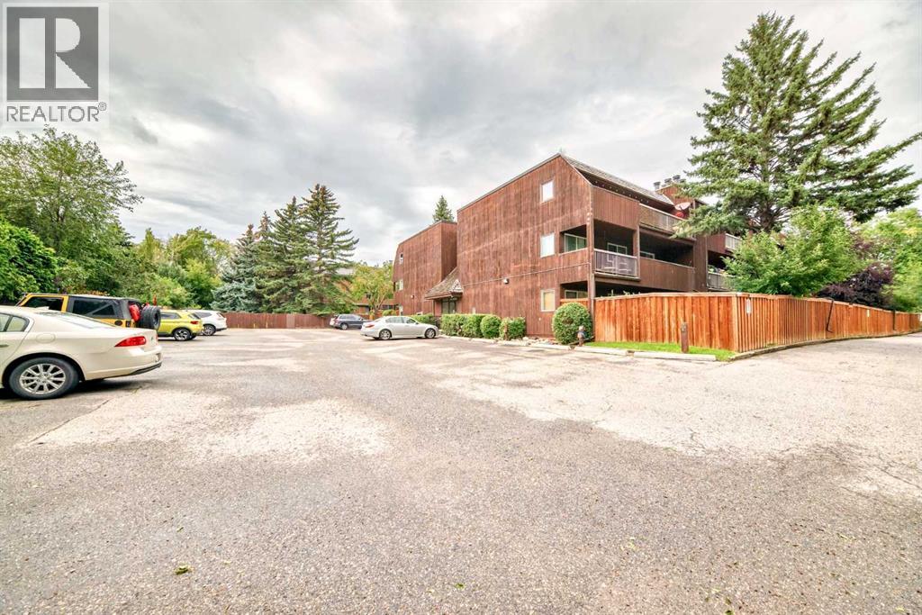 Single Family House for Sale in    Avenue SW Kelvin Grove Calgary 