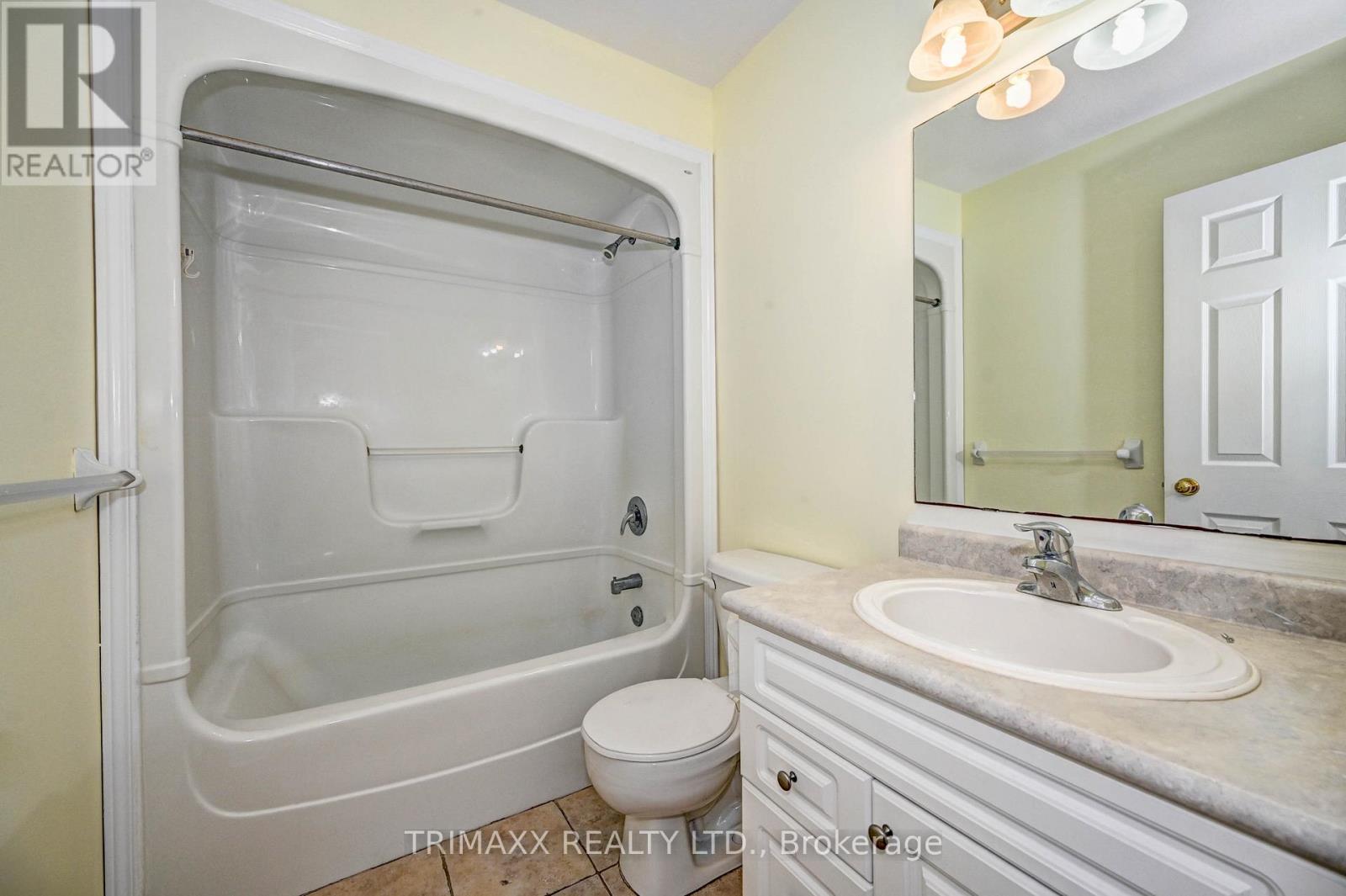 Photo 2 of 419 Tealby Crescent, Waterloo ON