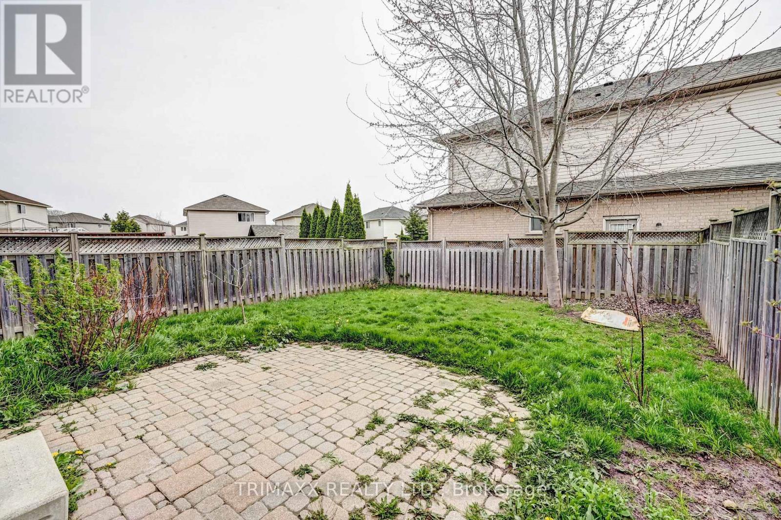 Photo 12 of 419 Tealby Crescent, Waterloo ON