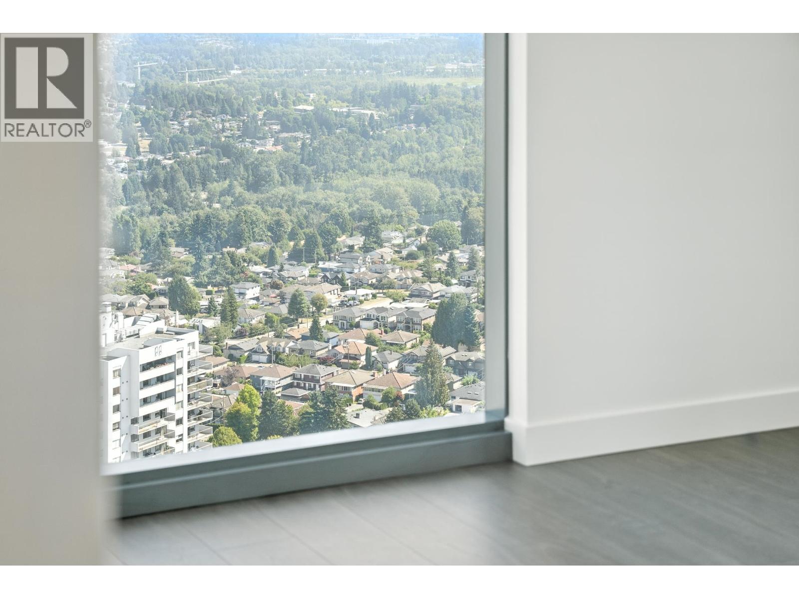 Photo 10 of 3808 5987 Wilson Avenue, Burnaby BC