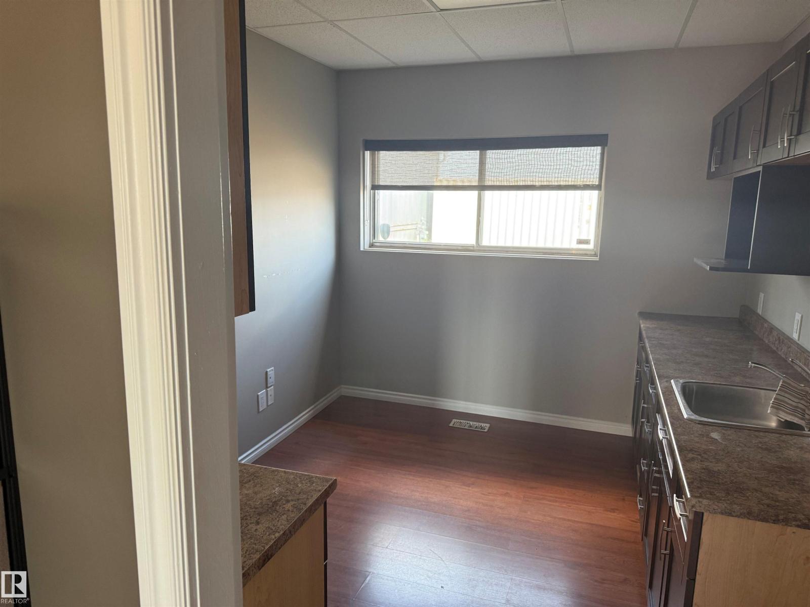 Photo 19 of 5013 50 St, Daysland AB