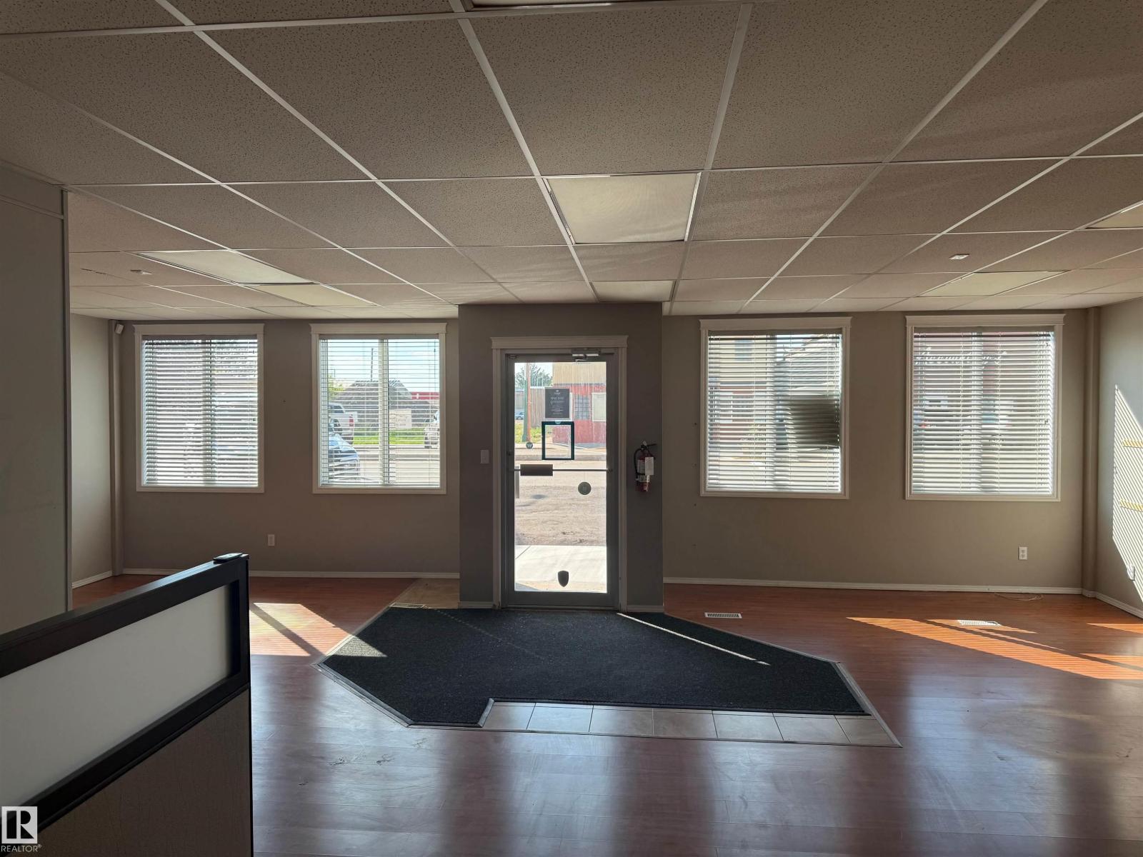 Photo 12 of 5013 50 St, Daysland AB