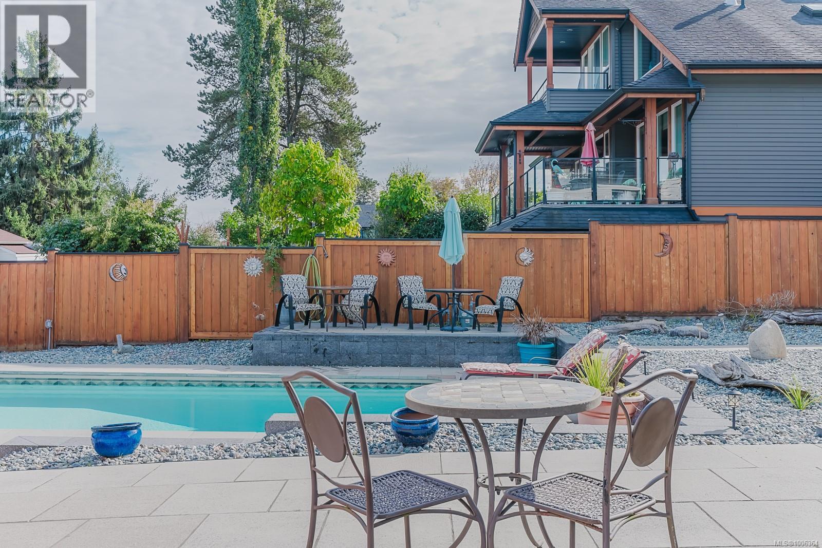 Photo 28 of 446 Kennedy St, Nanaimo BC